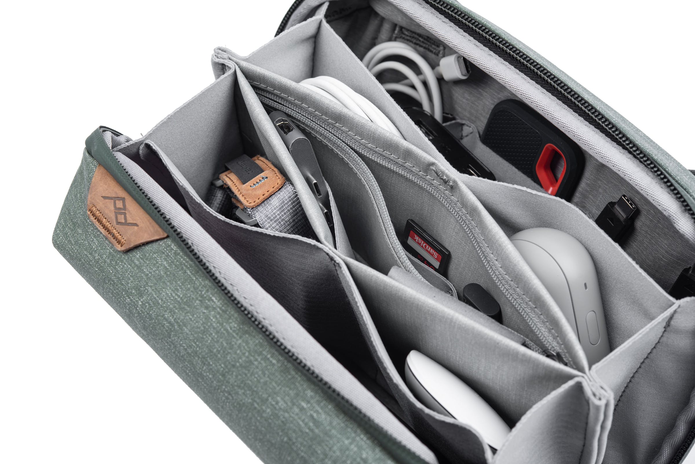 Tech Pouch Sage Green - Verde Salvia