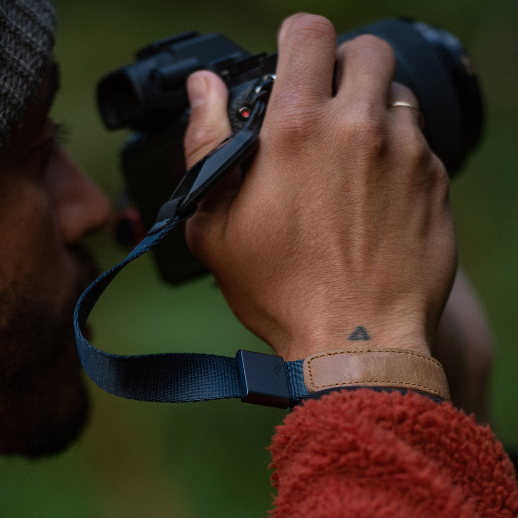 CUFF - Midnight - BLU Quick-connecting camera wrist strap
