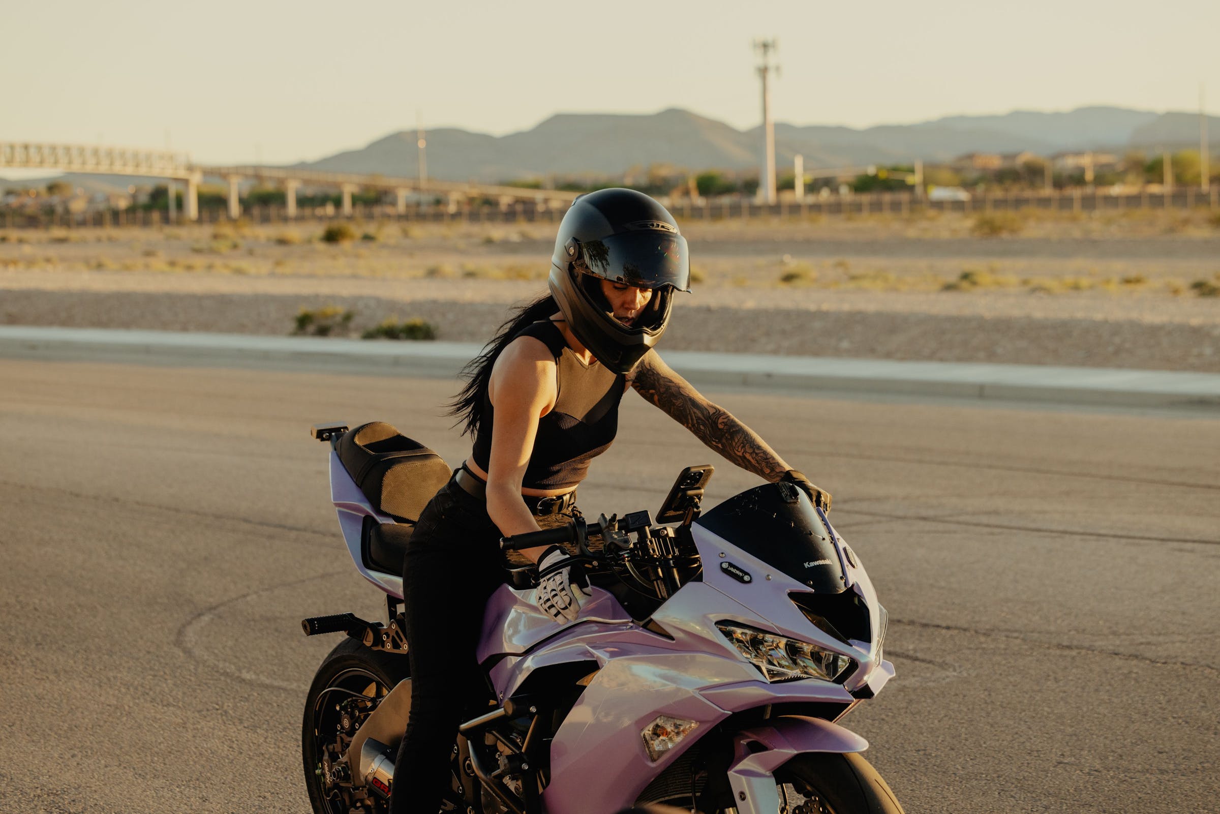 Mobile Motorcycle Mount Stem Mount: Charging Black - CON ANTIVIBRAZIONE
