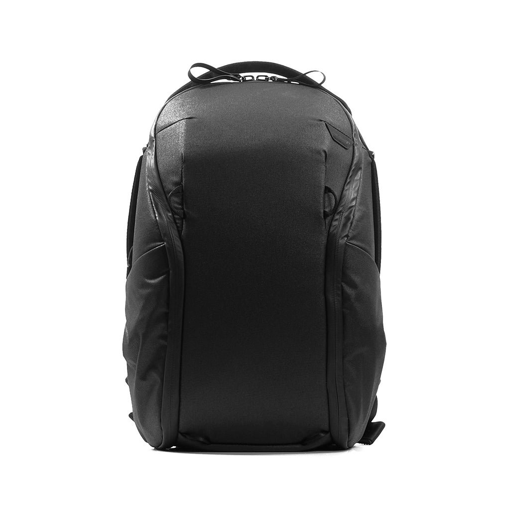 Everyday Backpack 15Litri Zip v2 // Black