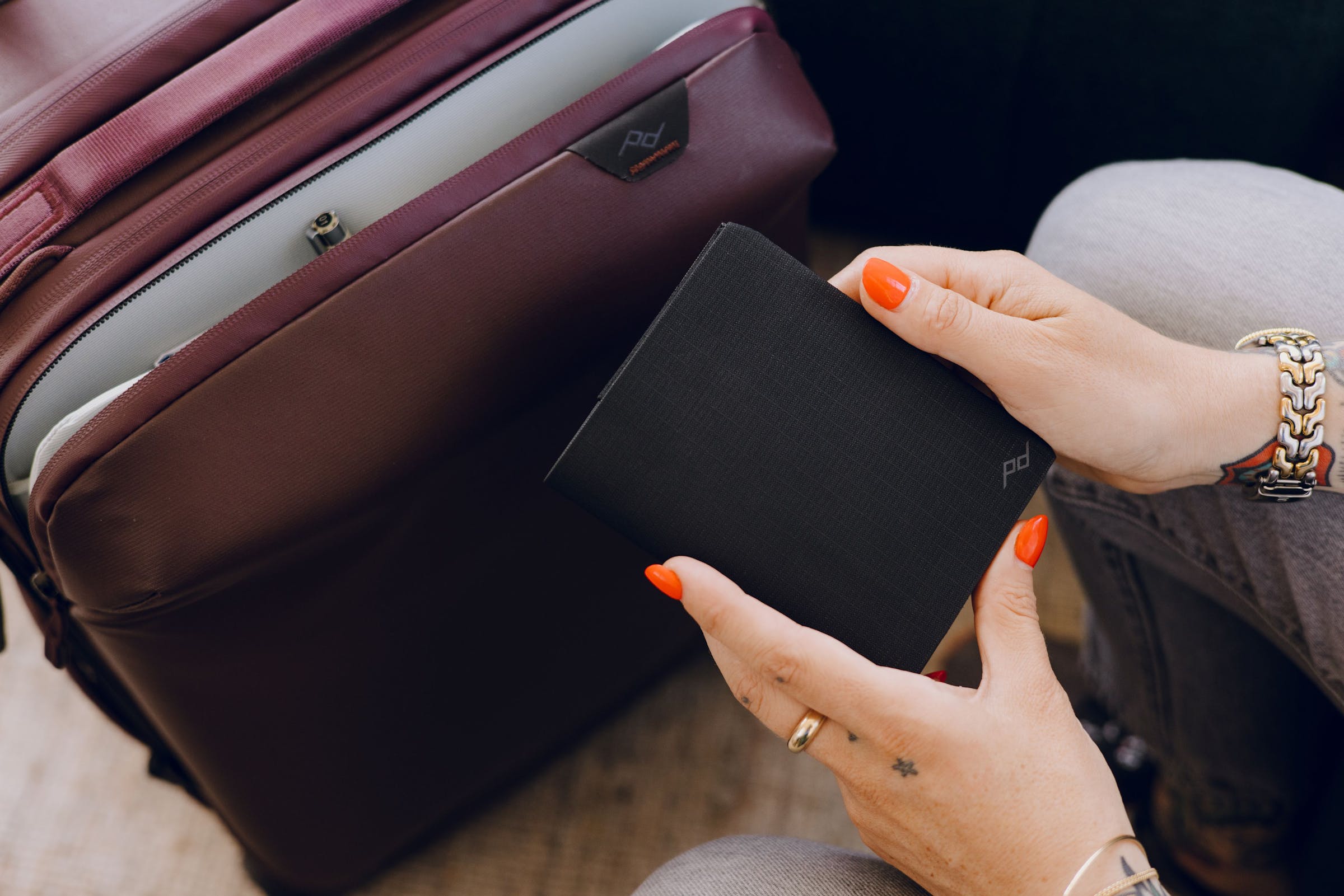 Passport Wallet - Black / Nero