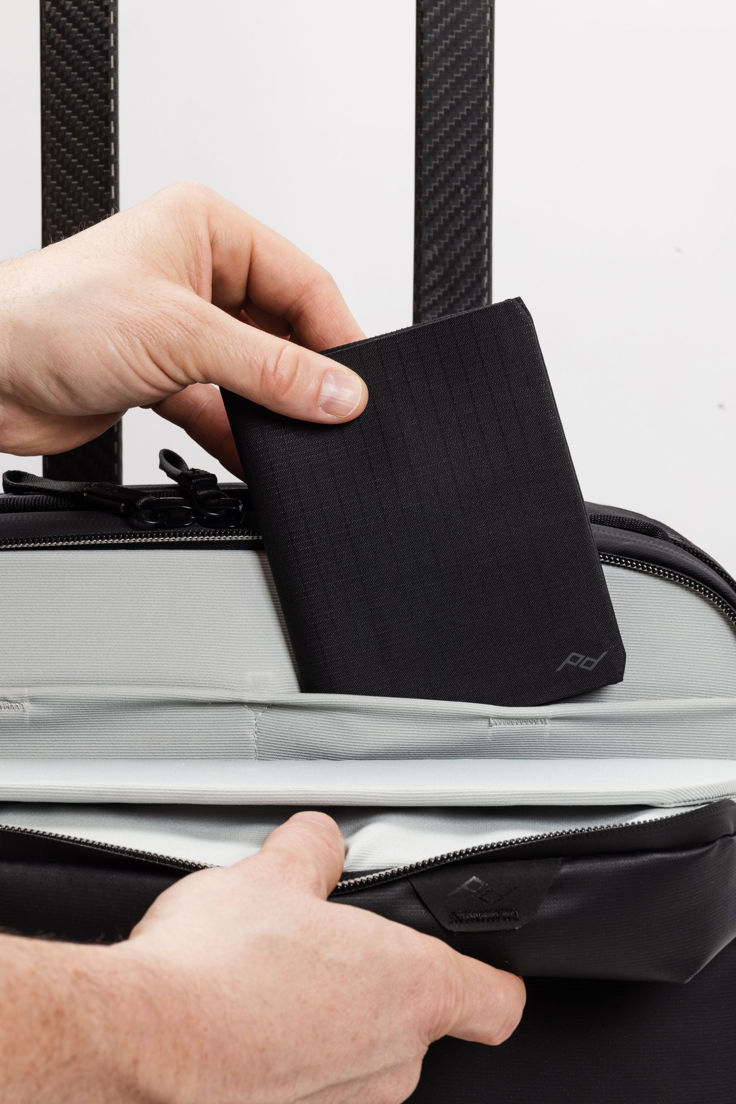 Passport Wallet - Black / Nero