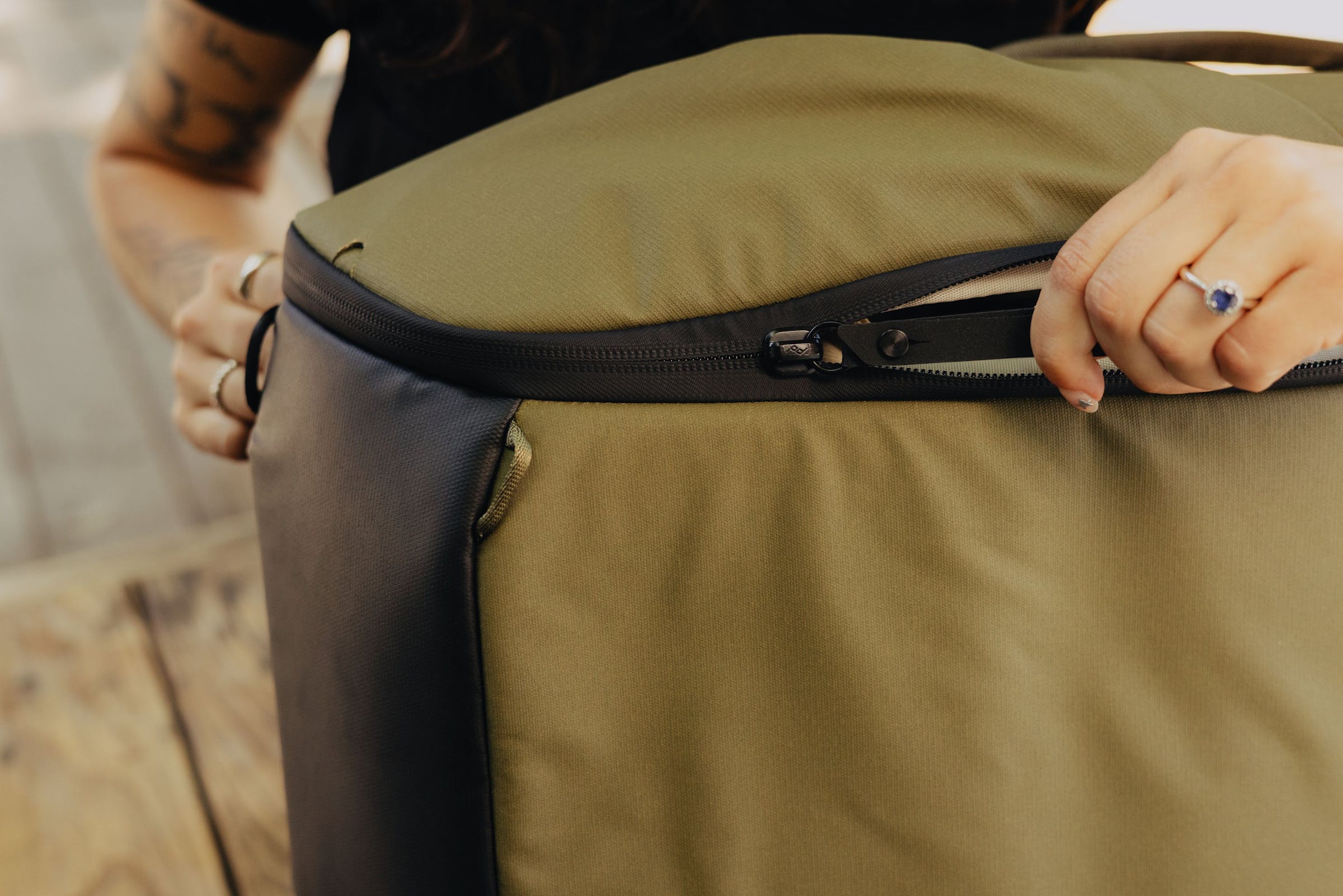 Everyday Backpack Zip 20L - Kelp