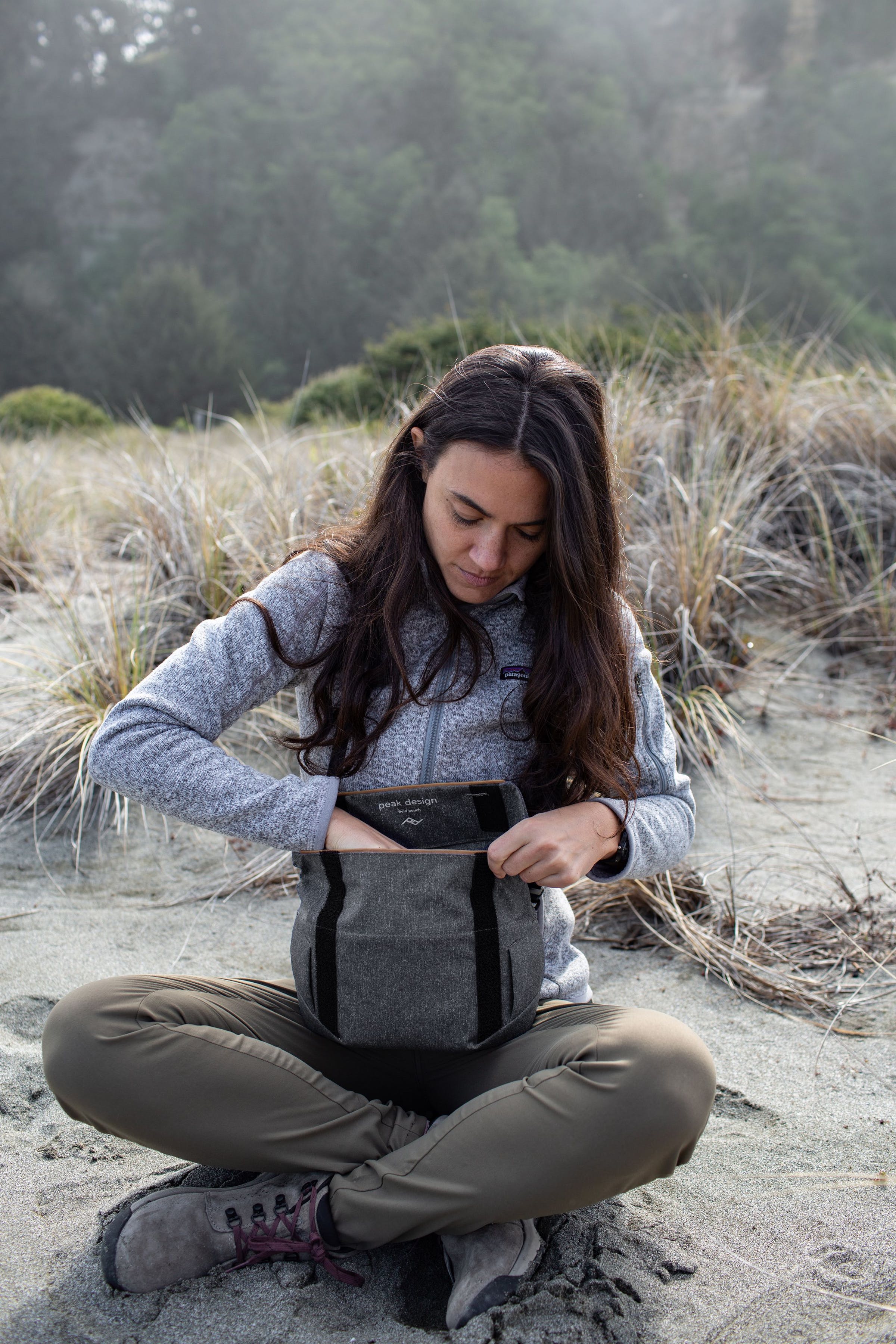 The Field Pouch - Charcoal The Field Pouch - BLACK