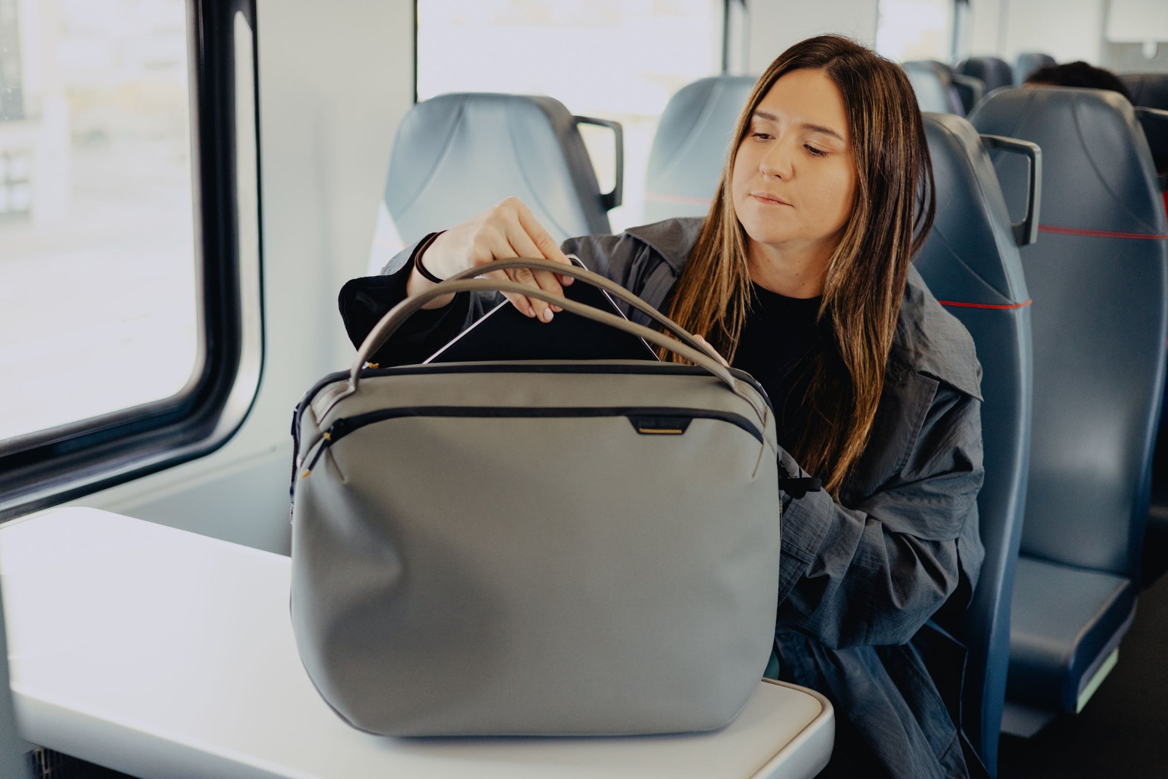 Travel Weekender 25L Stone - Laptop16"