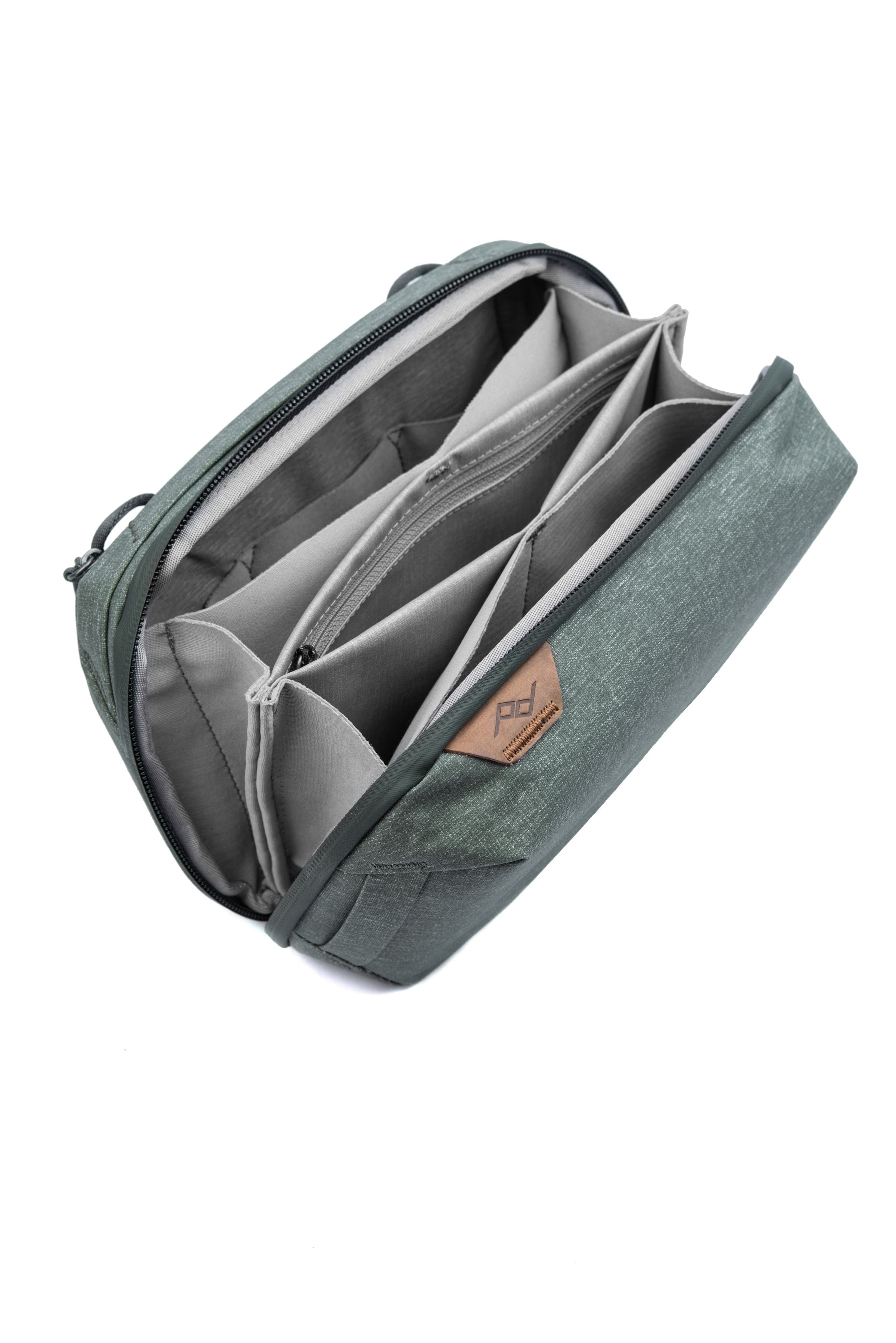 Tech Pouch Sage Green - Verde Salvia