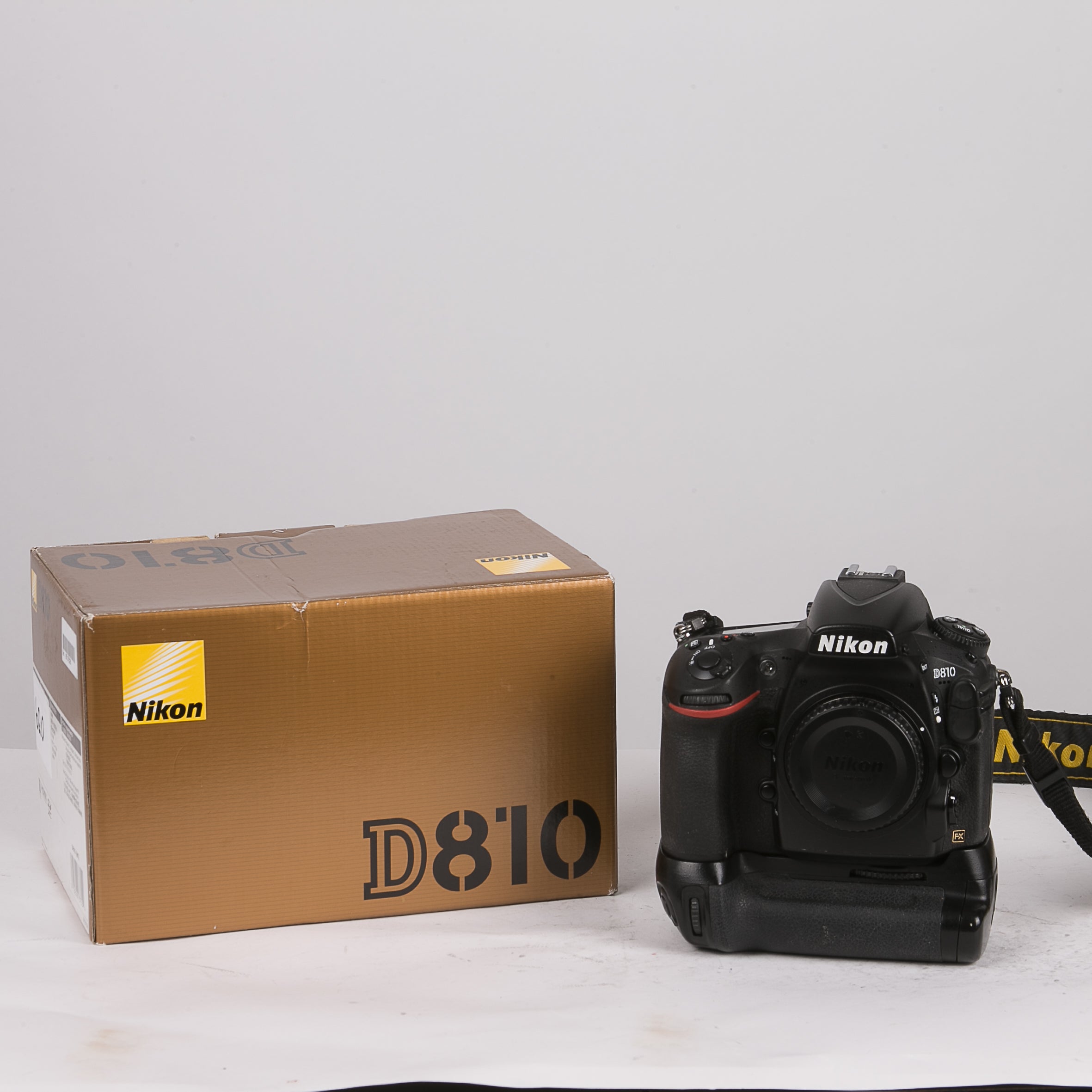 NIKON D810 BODY +jupio battery grip