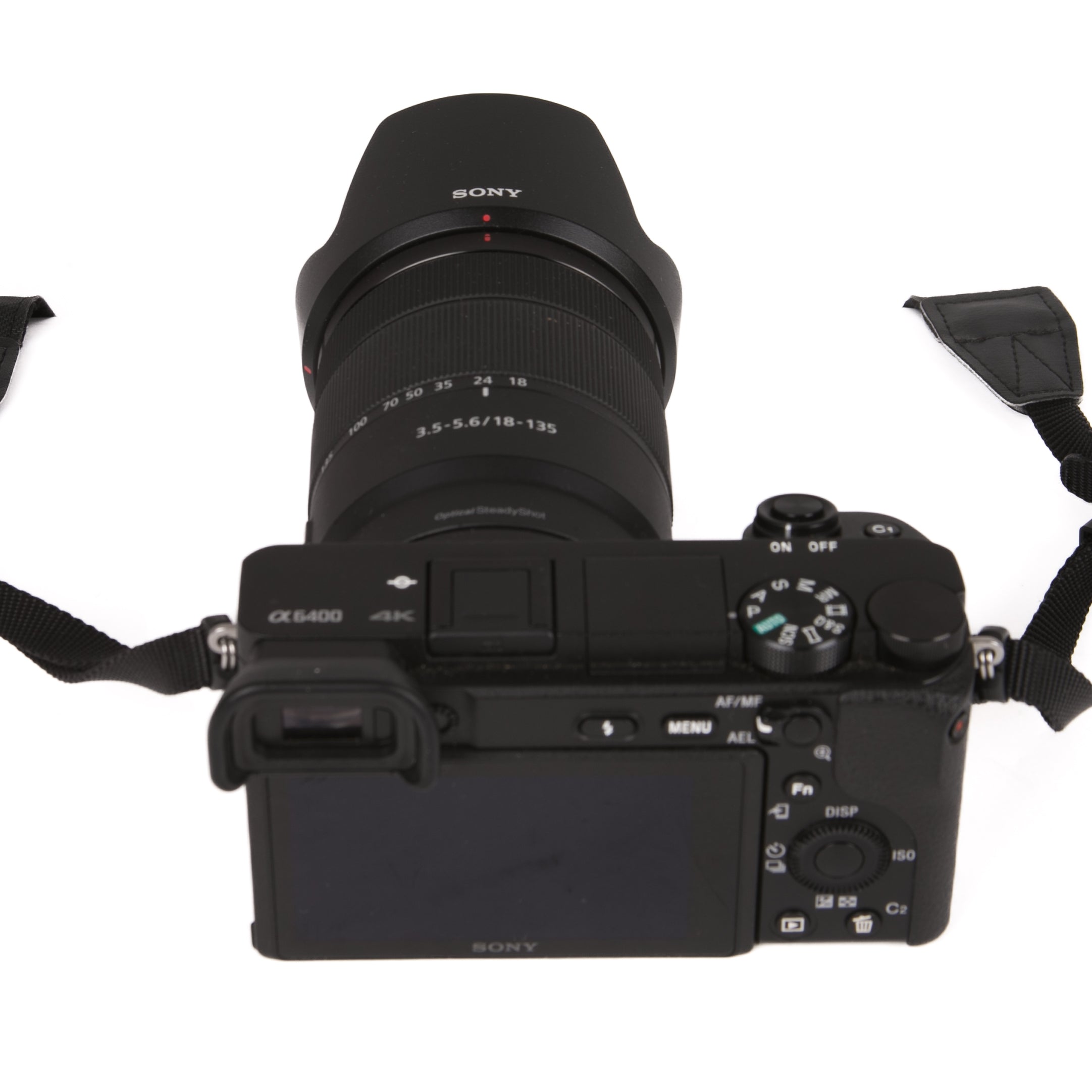 Sony Alpha a6400 con obiettivo 18-135mm SCATTI 10223