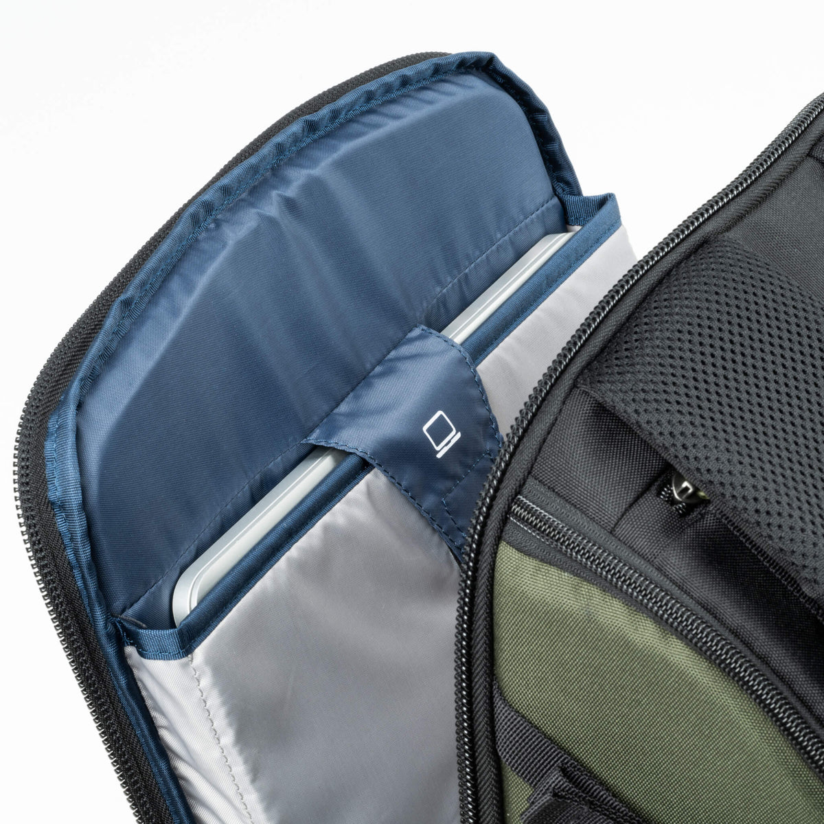 DarkLight ® Backpack 20L