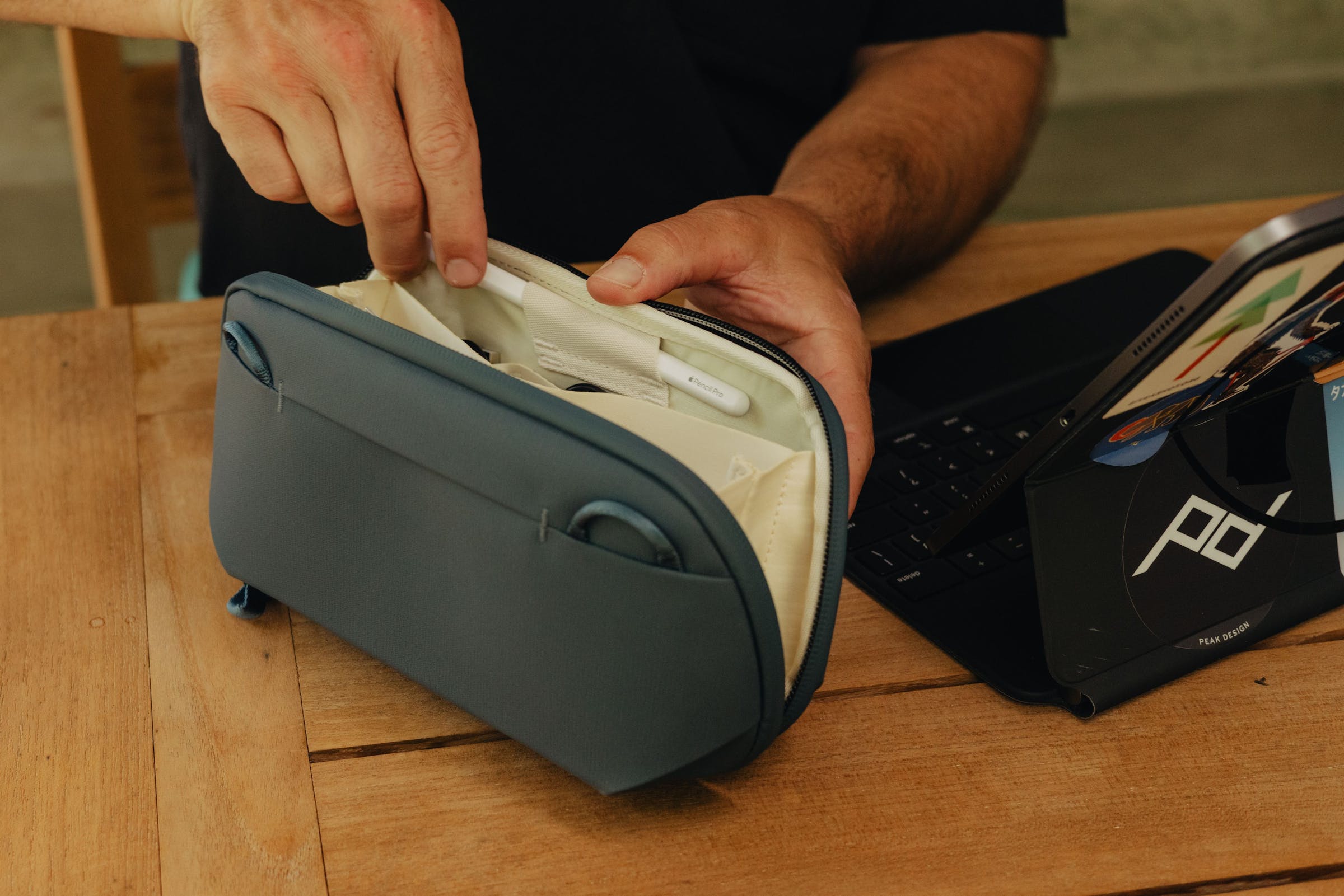 Tech Pouch Small - Ocean