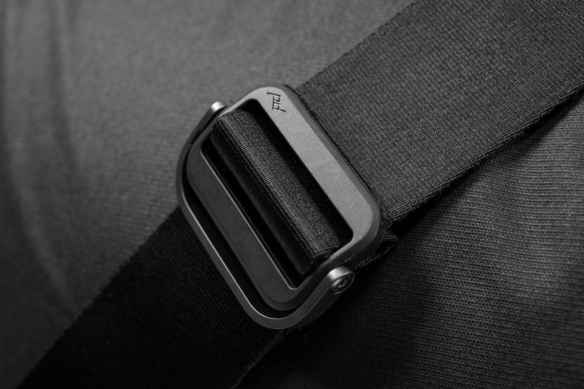 Everyday Messenger 13L v2 // Black