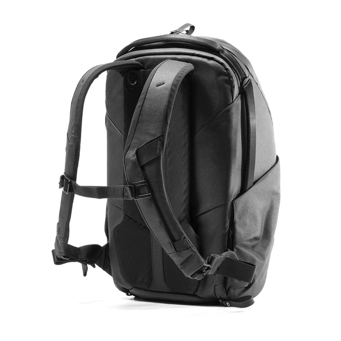 Everyday Backpack 15Litri Zip v2 // Black