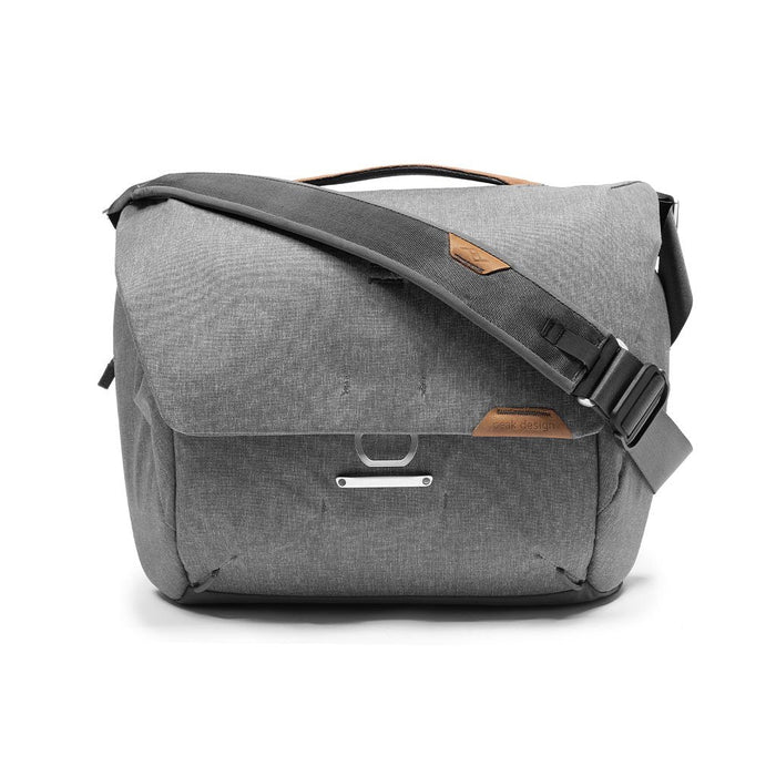Everyday Messenger 13L v2 // Ash