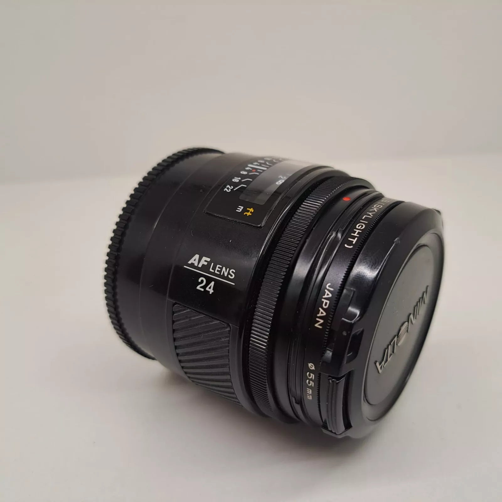 Minolta AF 24mm f/2.8 Wide Angle Lens For Sony/Minolta A Mount+ skylight