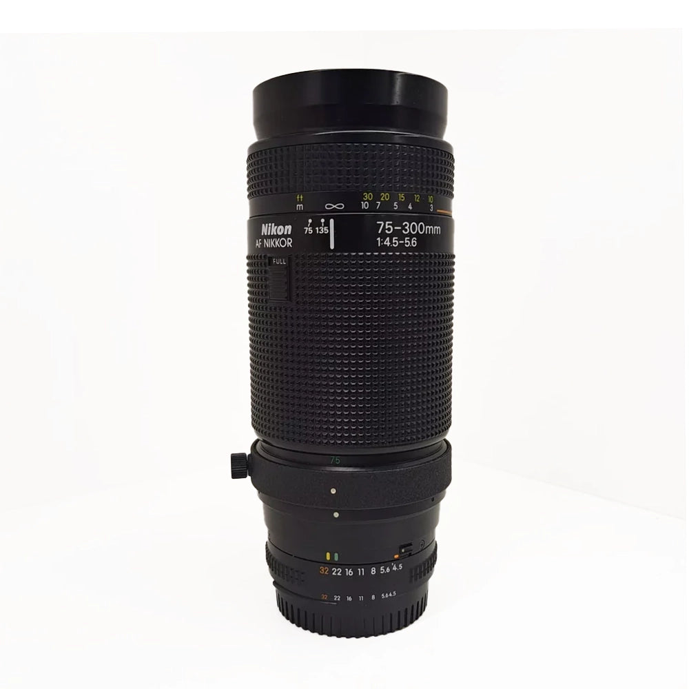 Nikon NIKKOR AF 75-300mm F/4.5-5.6