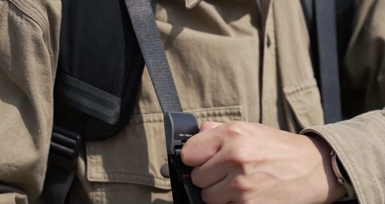 BACKPACK CAMERA STRAP