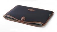 Billingham Astuccio per Laptop da 15 pollici Tela Nero/Bordi Cuoio marrone chiaro + finiture ottone