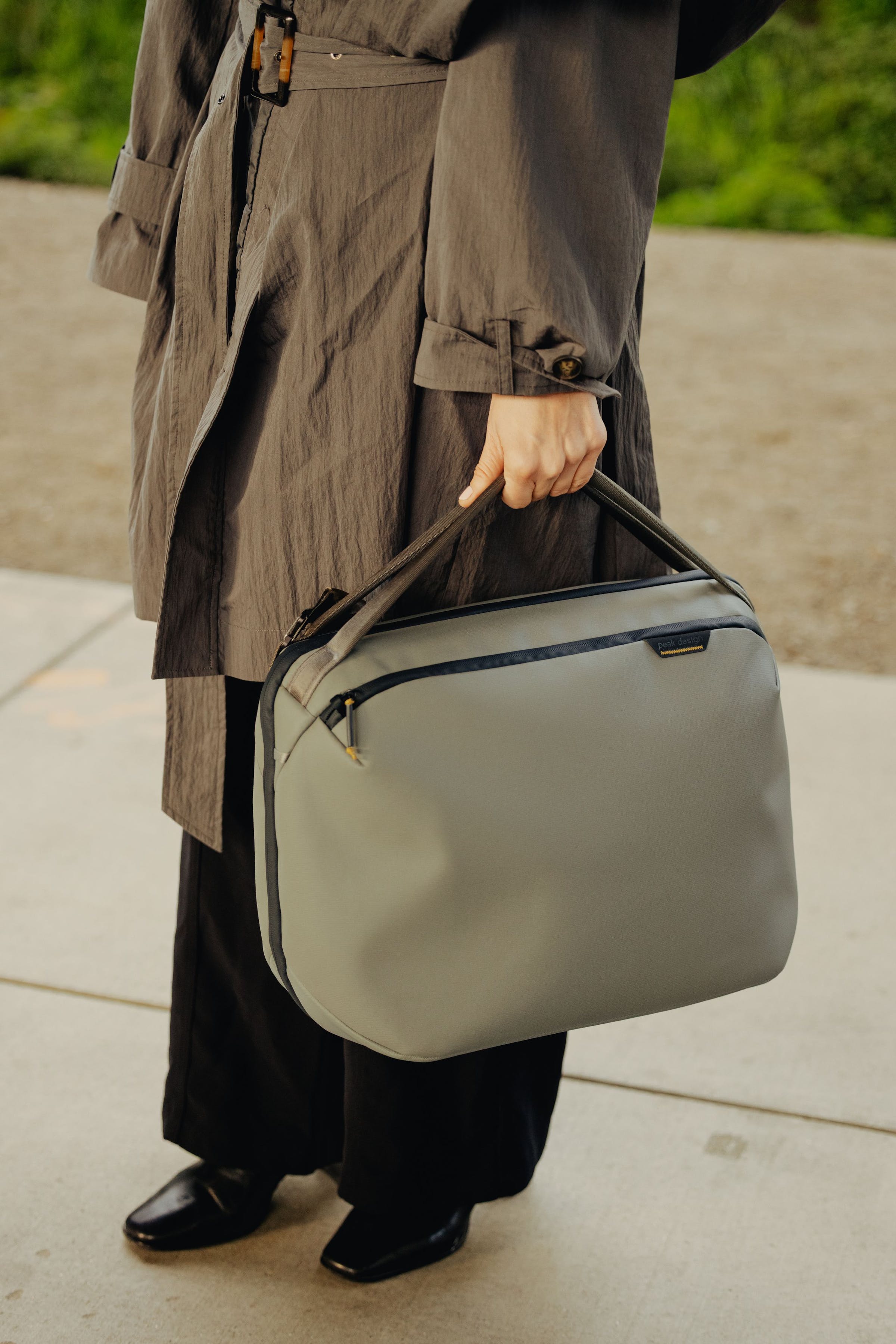 Travel Weekender 25L Stone - Laptop16"