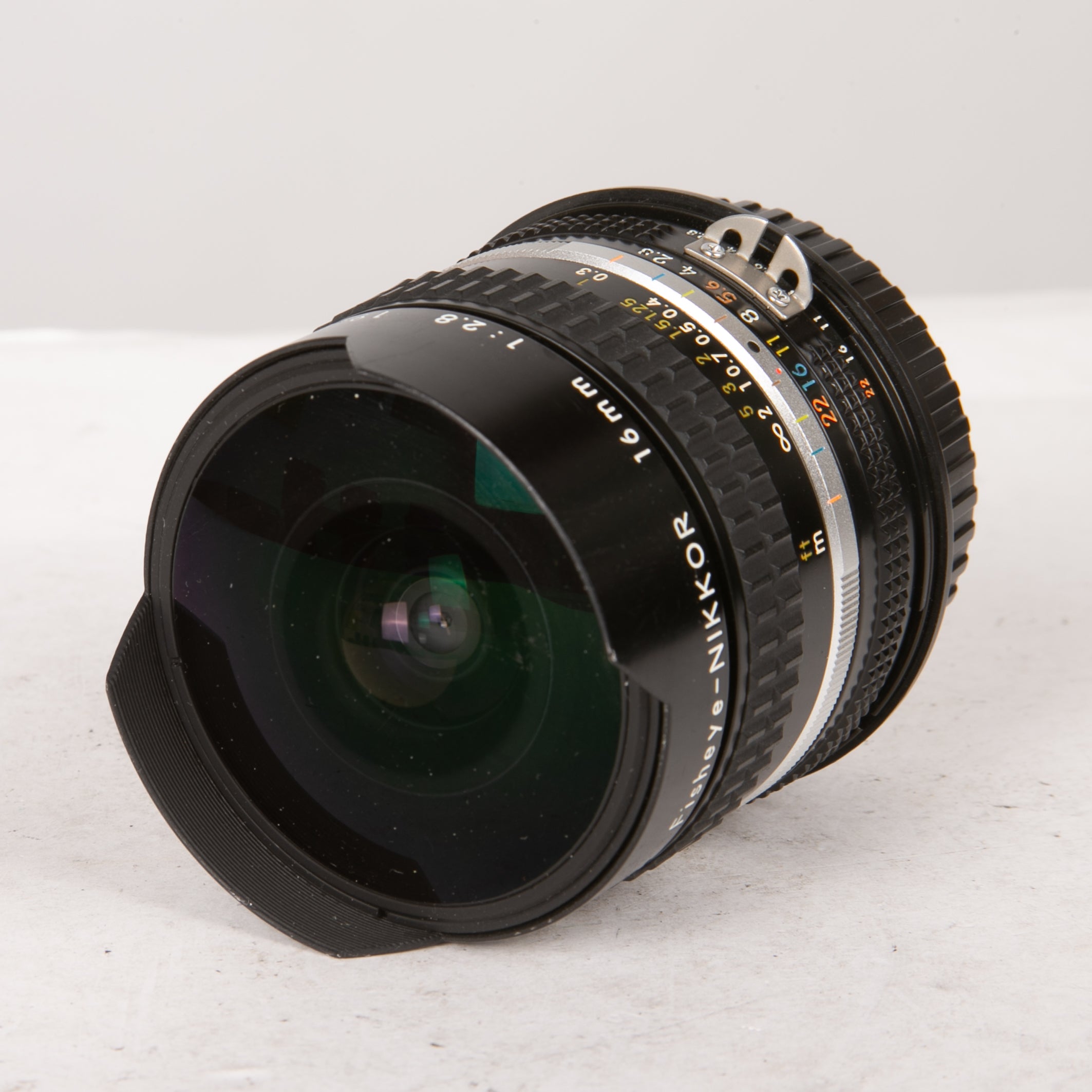 Nikon Nikkor 16mm Fisheye f2.8 Ais