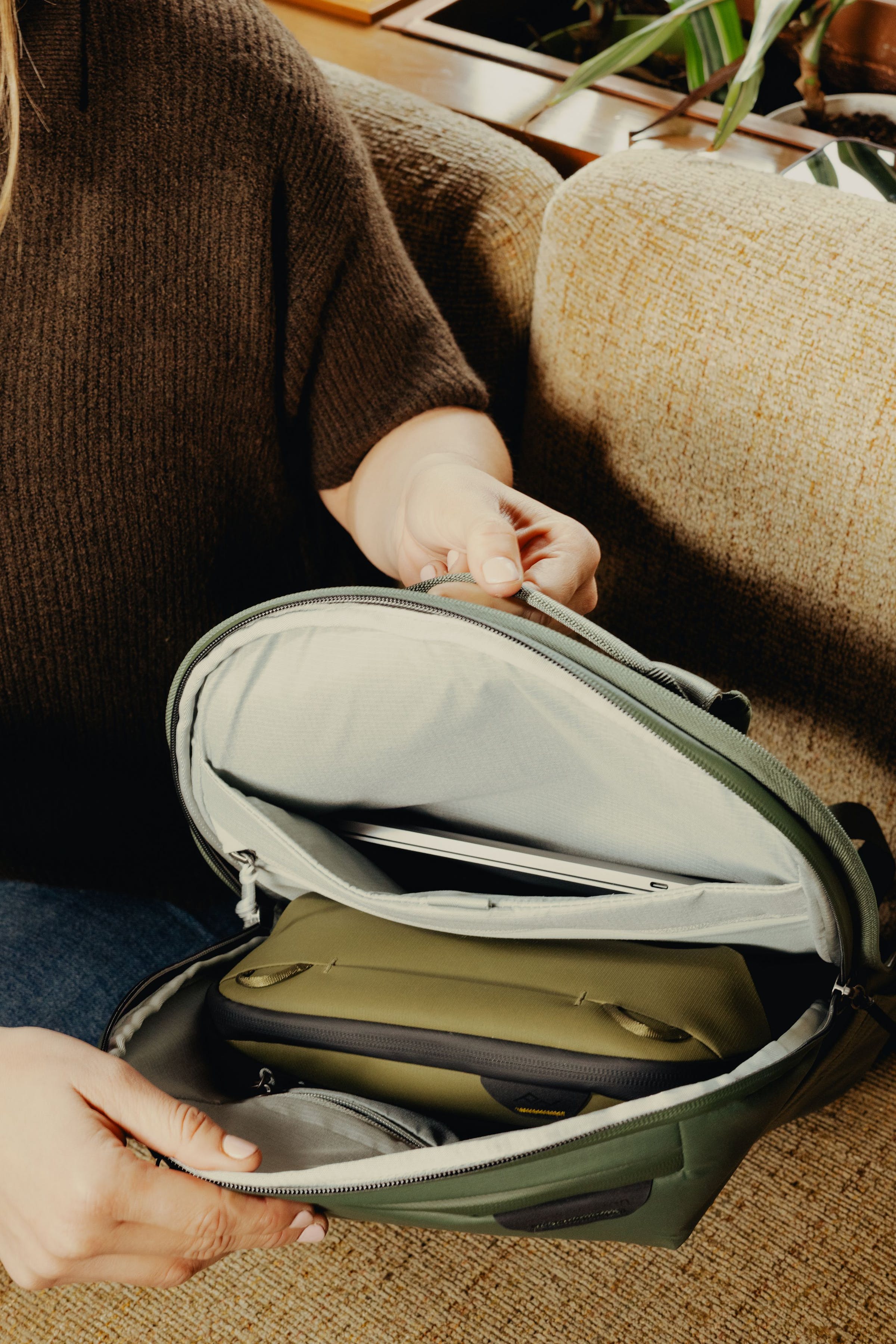 Travel Backpack 2-in-1 40L Sage (2 Zaini in 1)