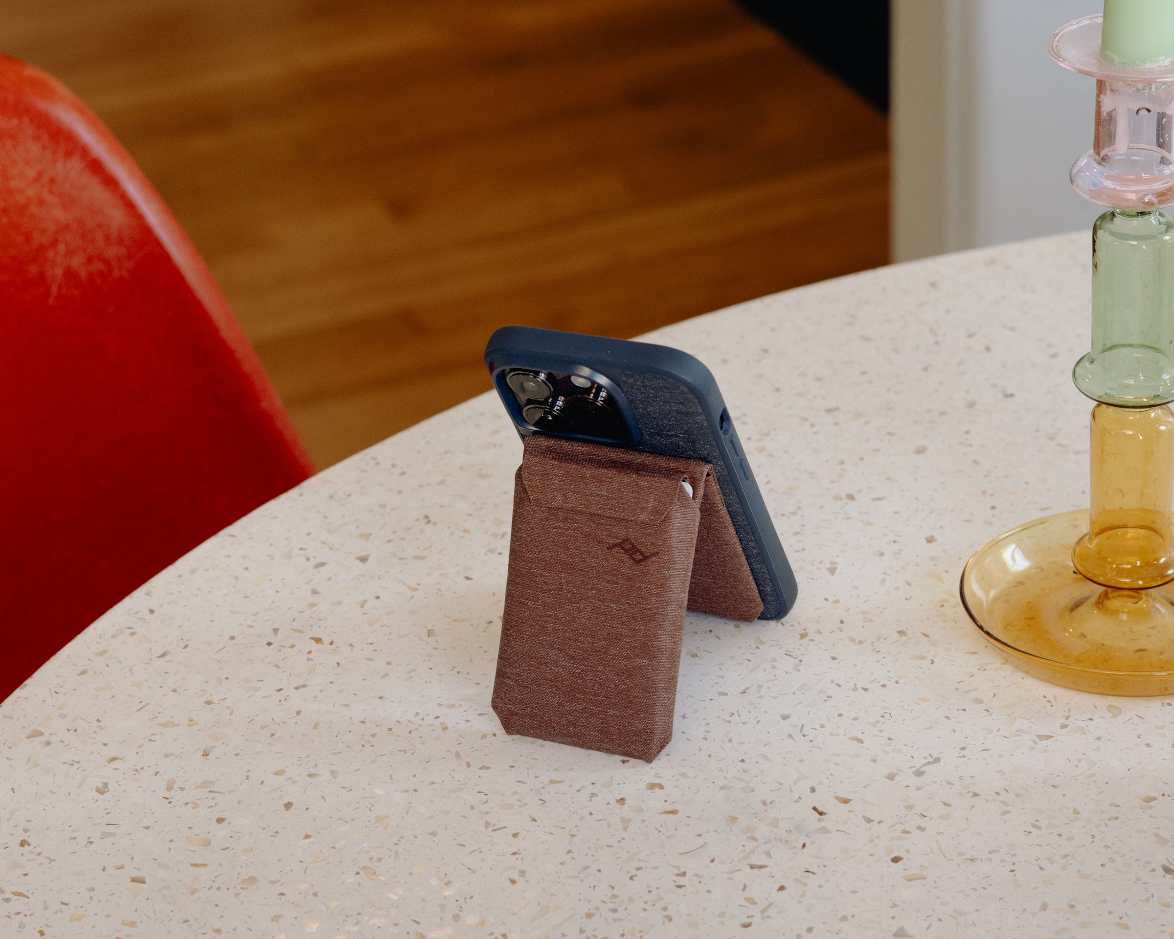 Mobile Wallet Stand - Portafoglio UNIVERSALE MAG SAFE Charcoal