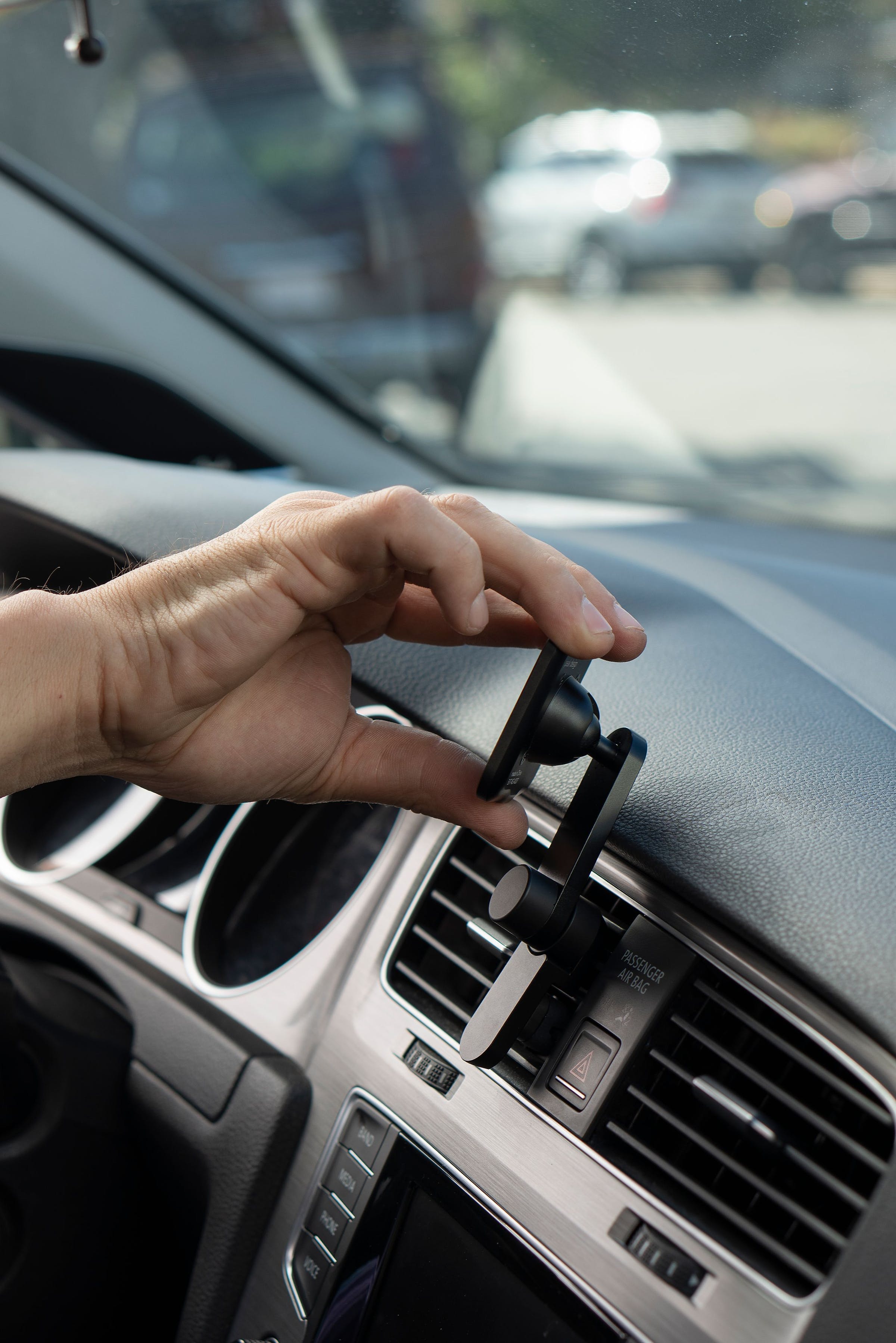 Mobile Car Mount per BOCCHETTA dell' ARIA con Ricarica Wirless MagSafe