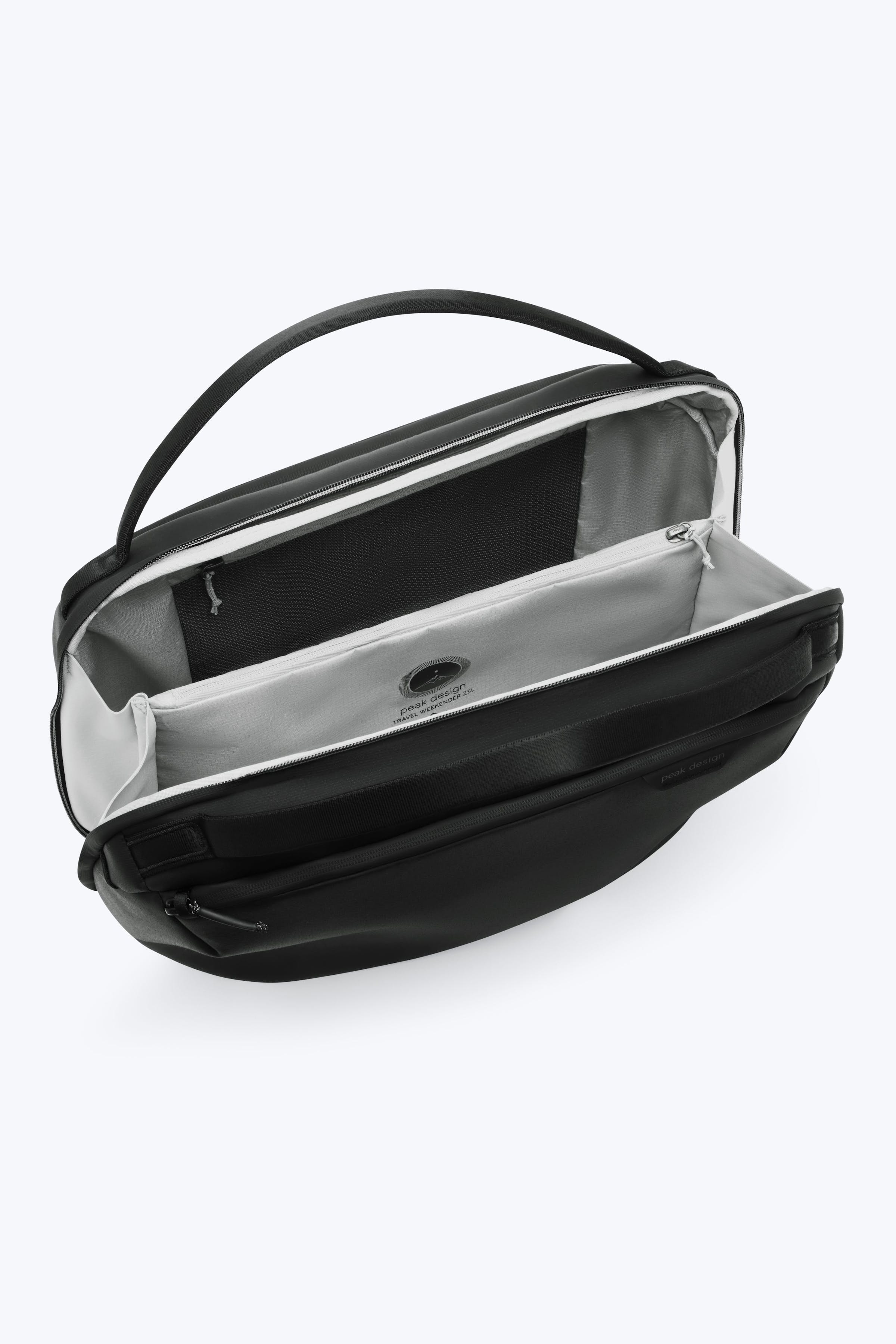 Travel Weekender 25L Black - Laptop16"