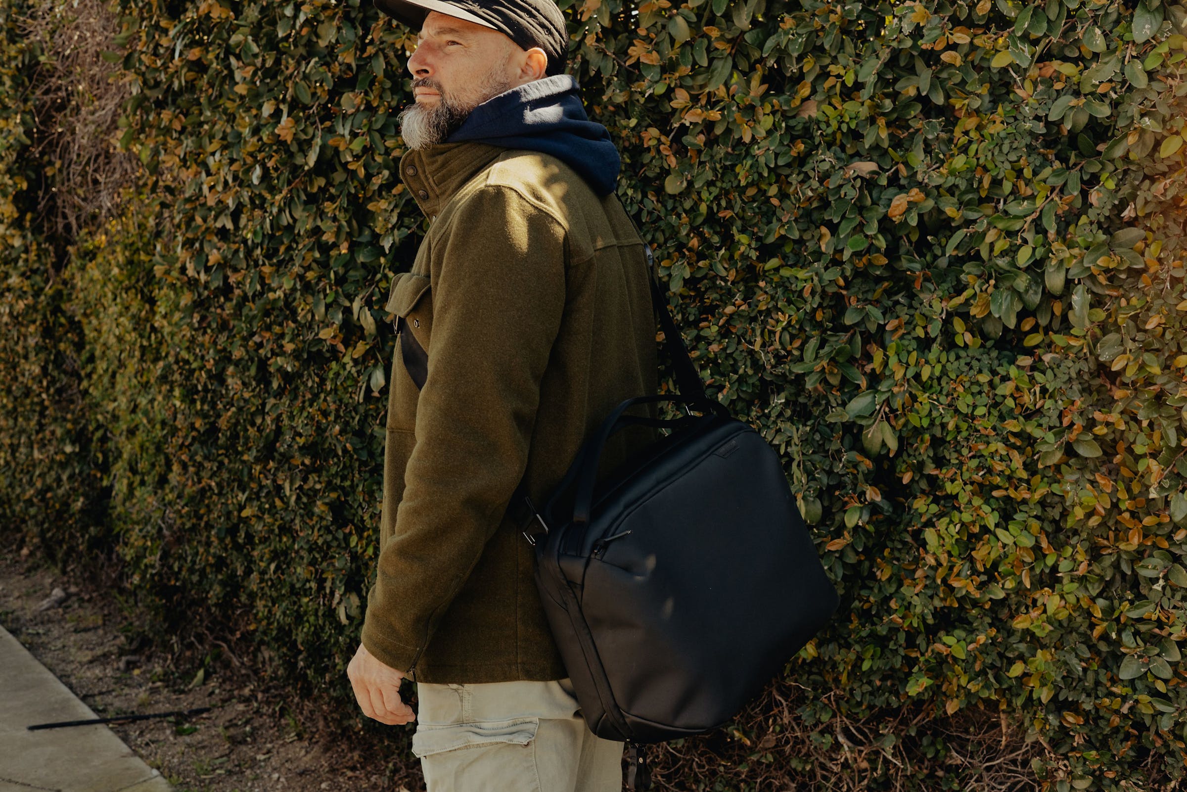 Travel Weekender 25L Black - Laptop16"