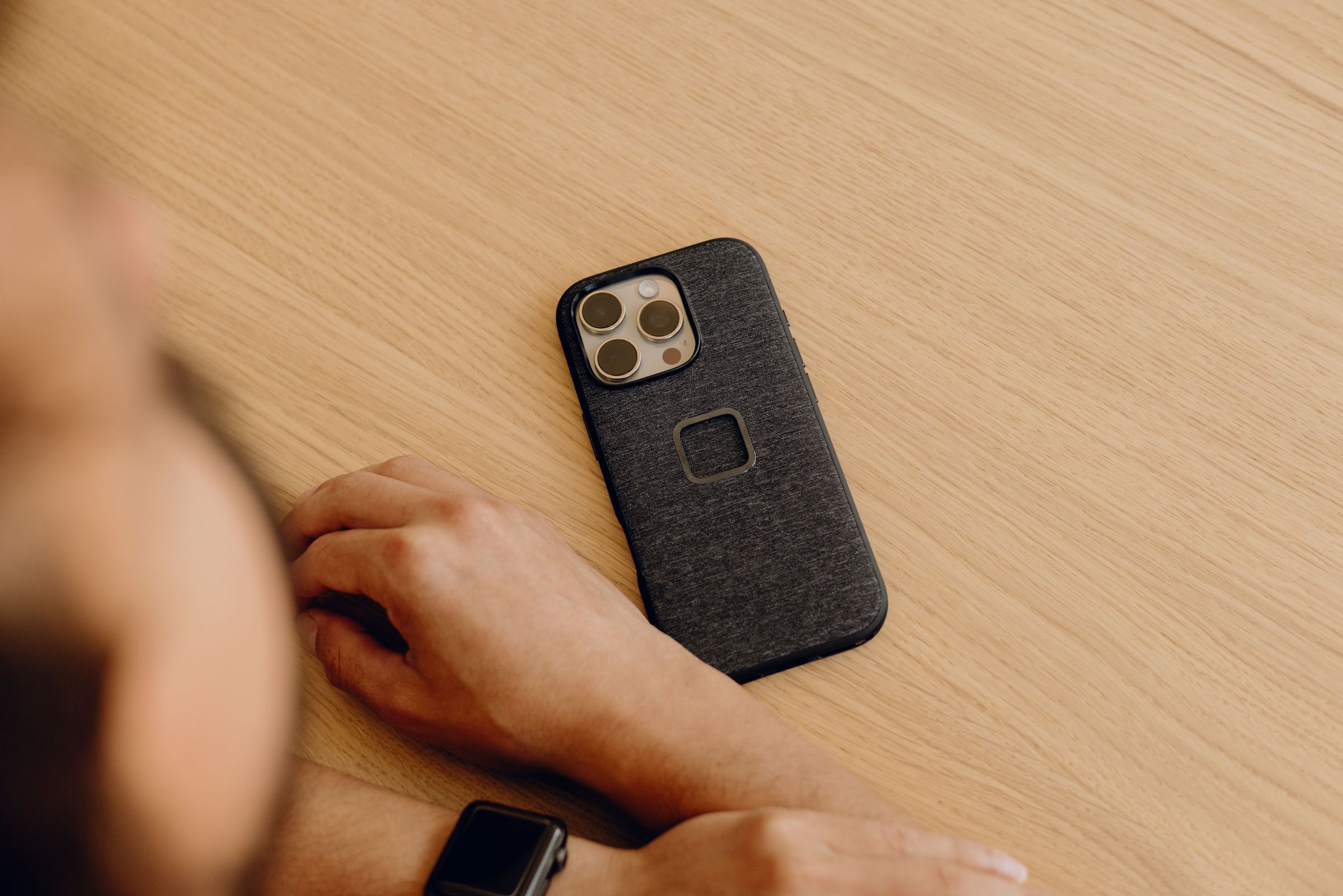 Mobile Everyday Fabric Case iPhone 16 Standard Eclipse