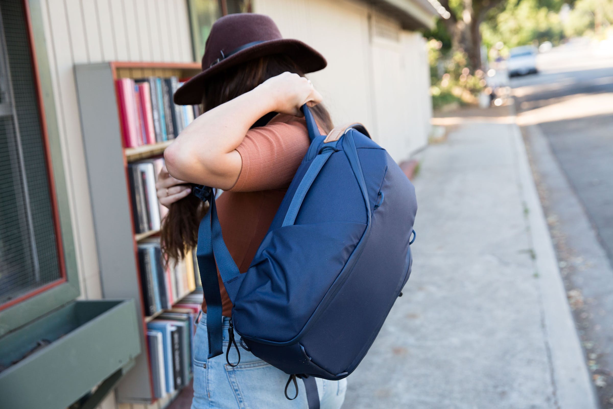 Everyday Backpack 15L Zip v2 // Midnight -BLU