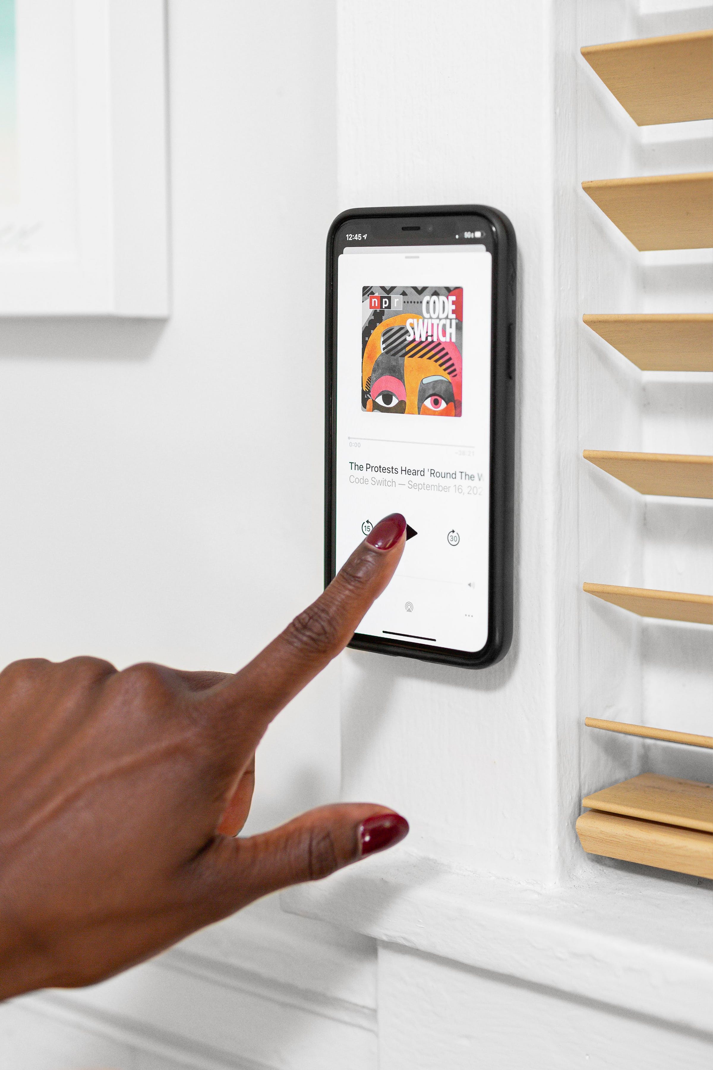 Mobile Wall Mount - Attacco da muro - Bone. Universale magasafe non necessita di custodia peak