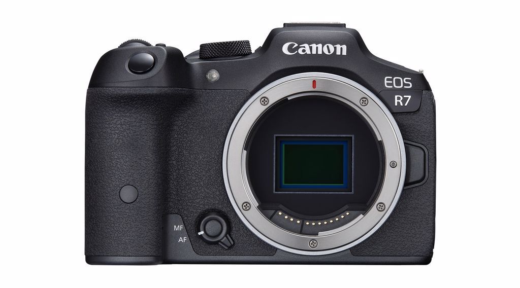 Canon EOS R7