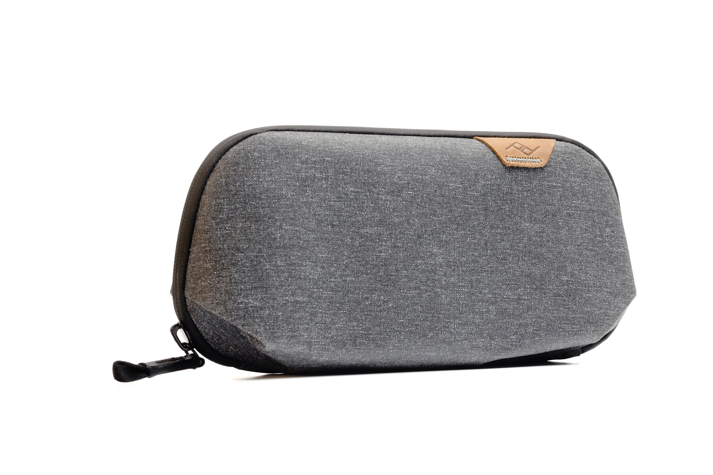 Tech Pouch Small Charcoal - Carbone