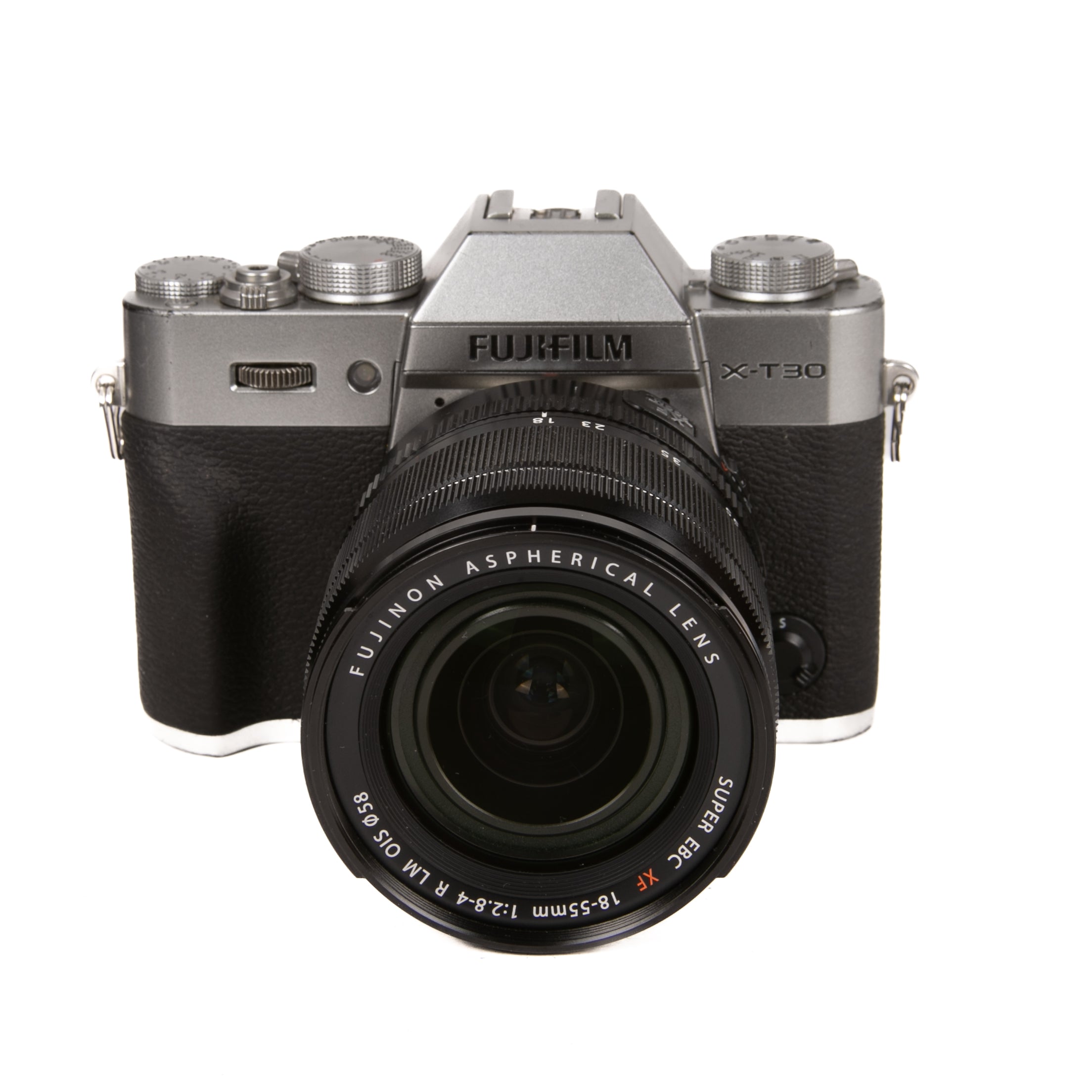 Fujifilm X-T30 con: Lente Fujifilm XF 18-55 SCATTI 16662