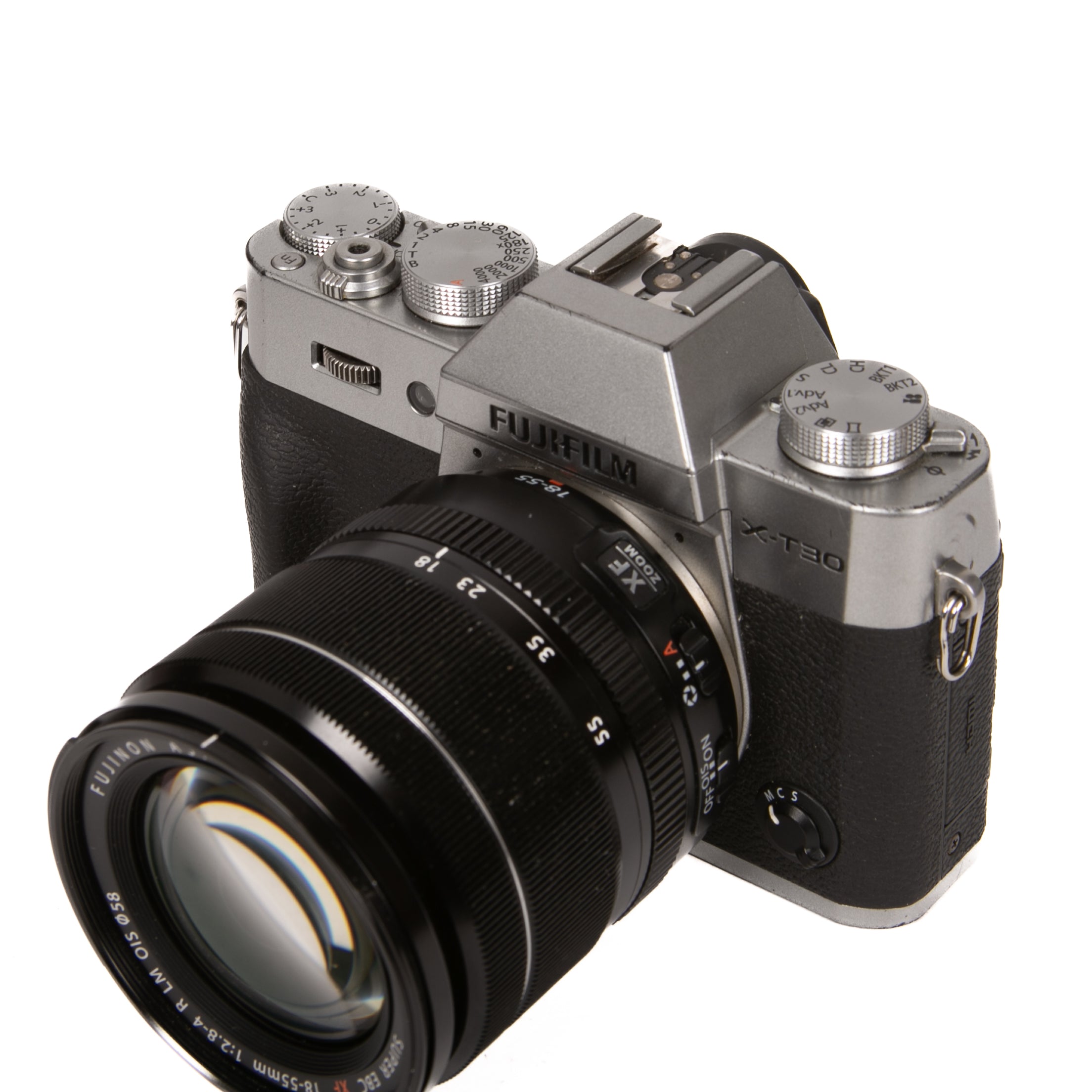 Fujifilm X-T30 con: Lente Fujifilm XF 18-55 SCATTI 16662