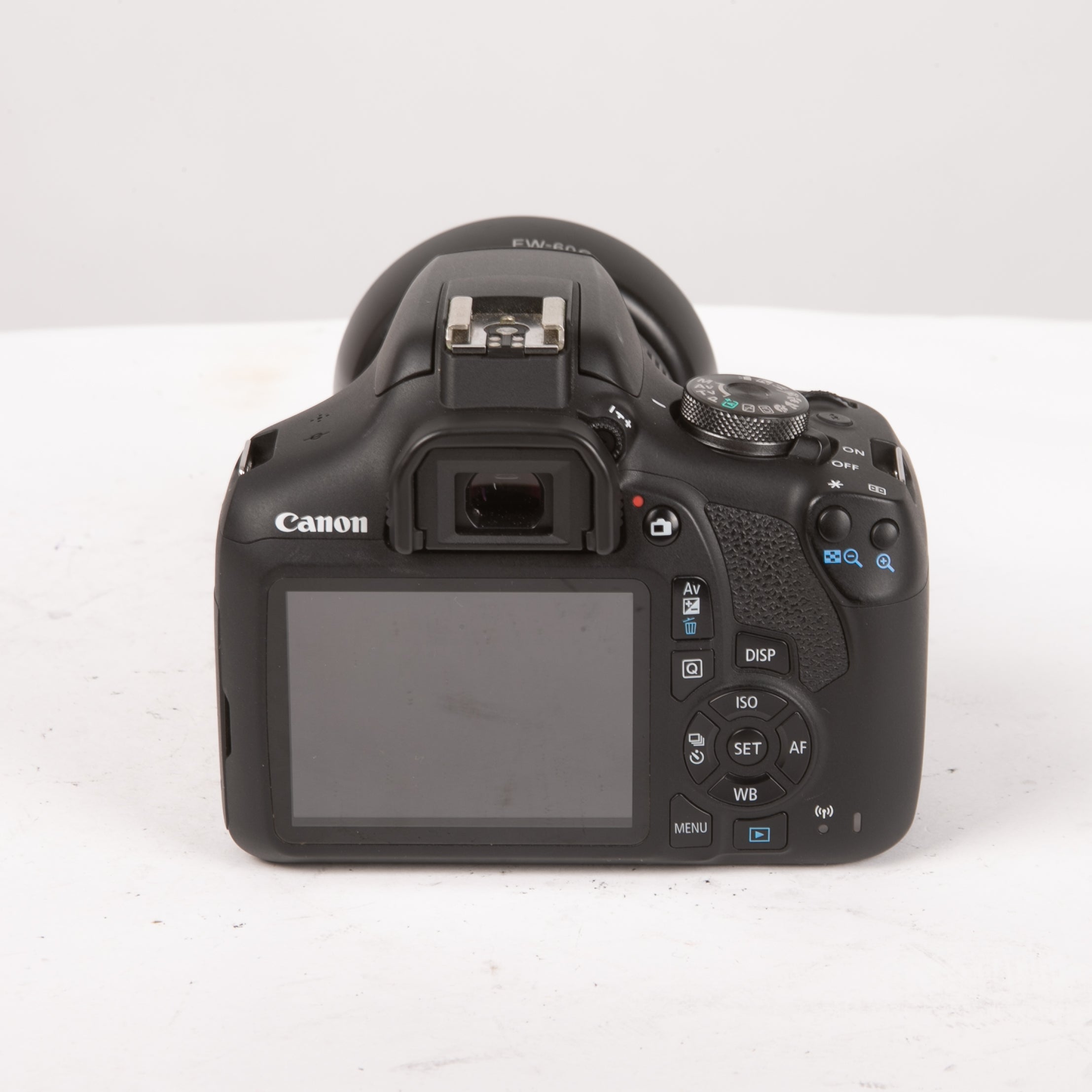 Canon EOS 2000D Kit 18-55+ UV E PARALUCE