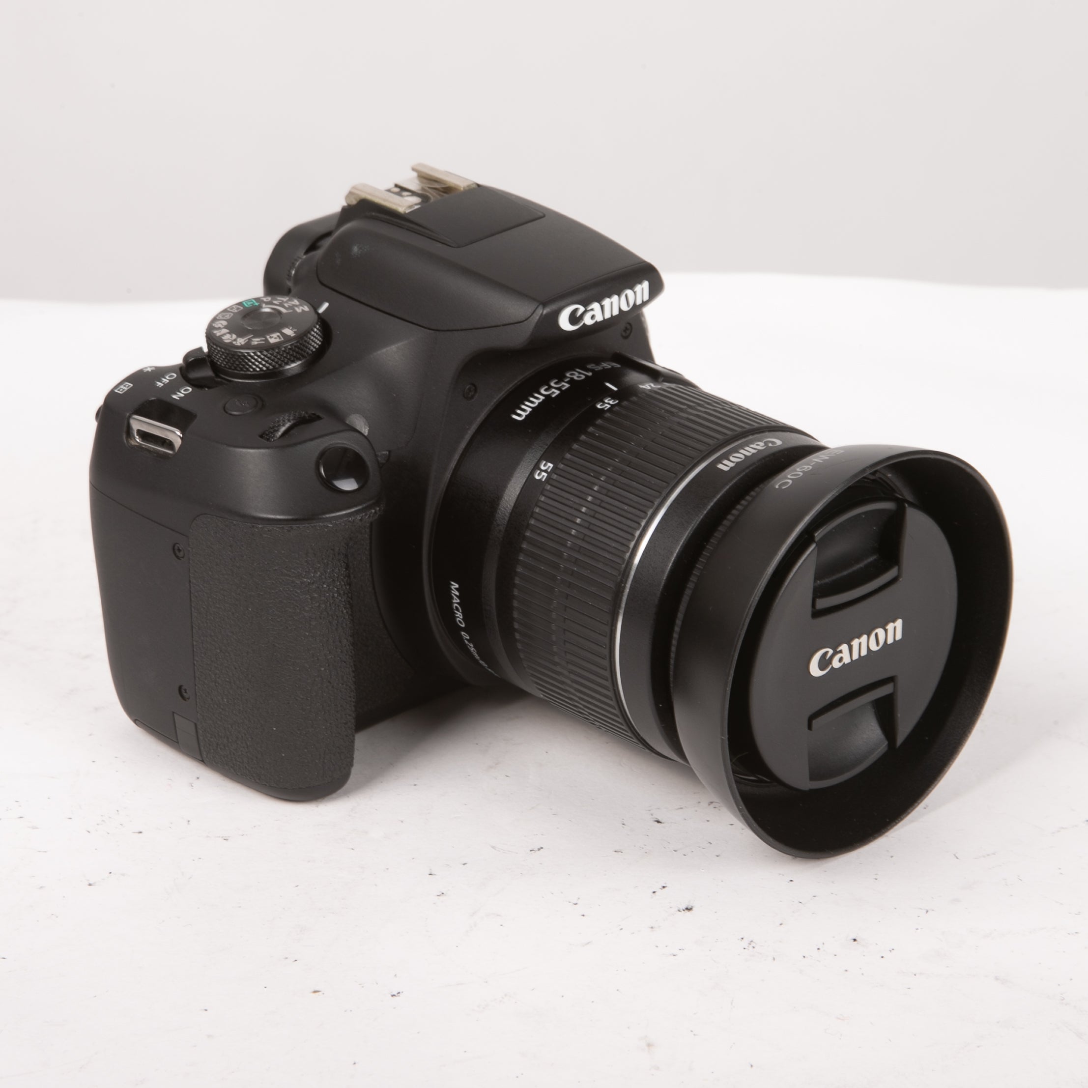 Canon EOS 2000D Kit 18-55+ UV E PARALUCE