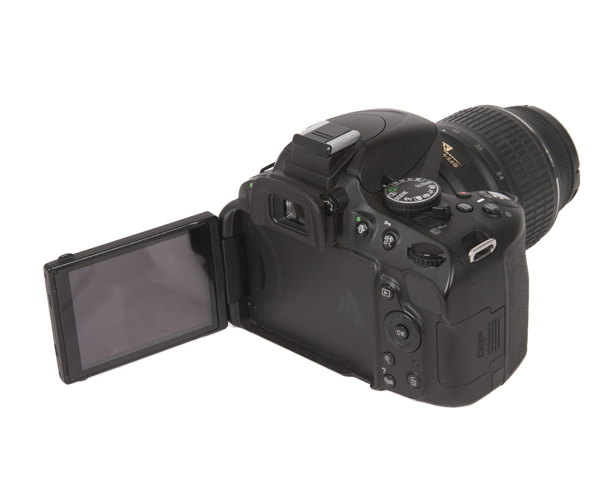 Nikon D5100 + DX 18-55mm VR scatti 7830