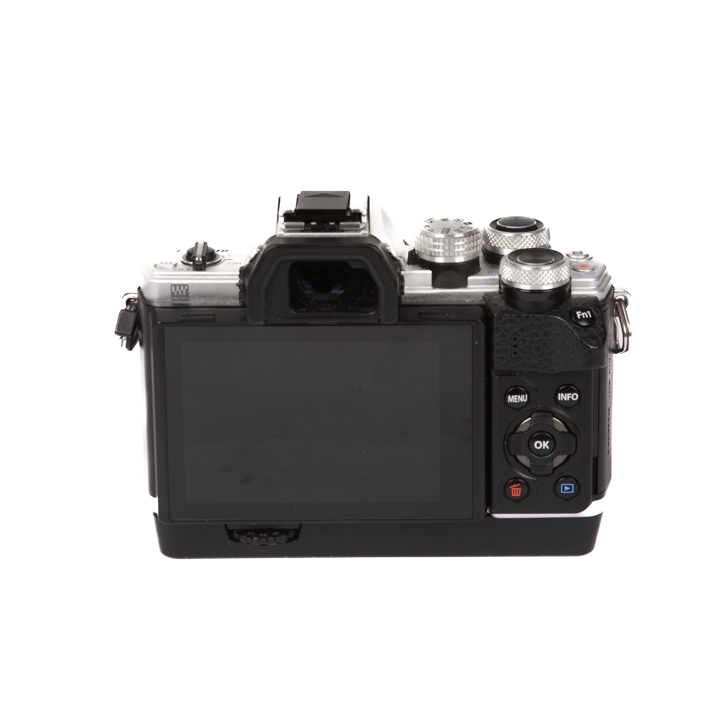 Olympus OM-D E-M10 Mark II 14-42 mm kit+ IMPUGNATURA