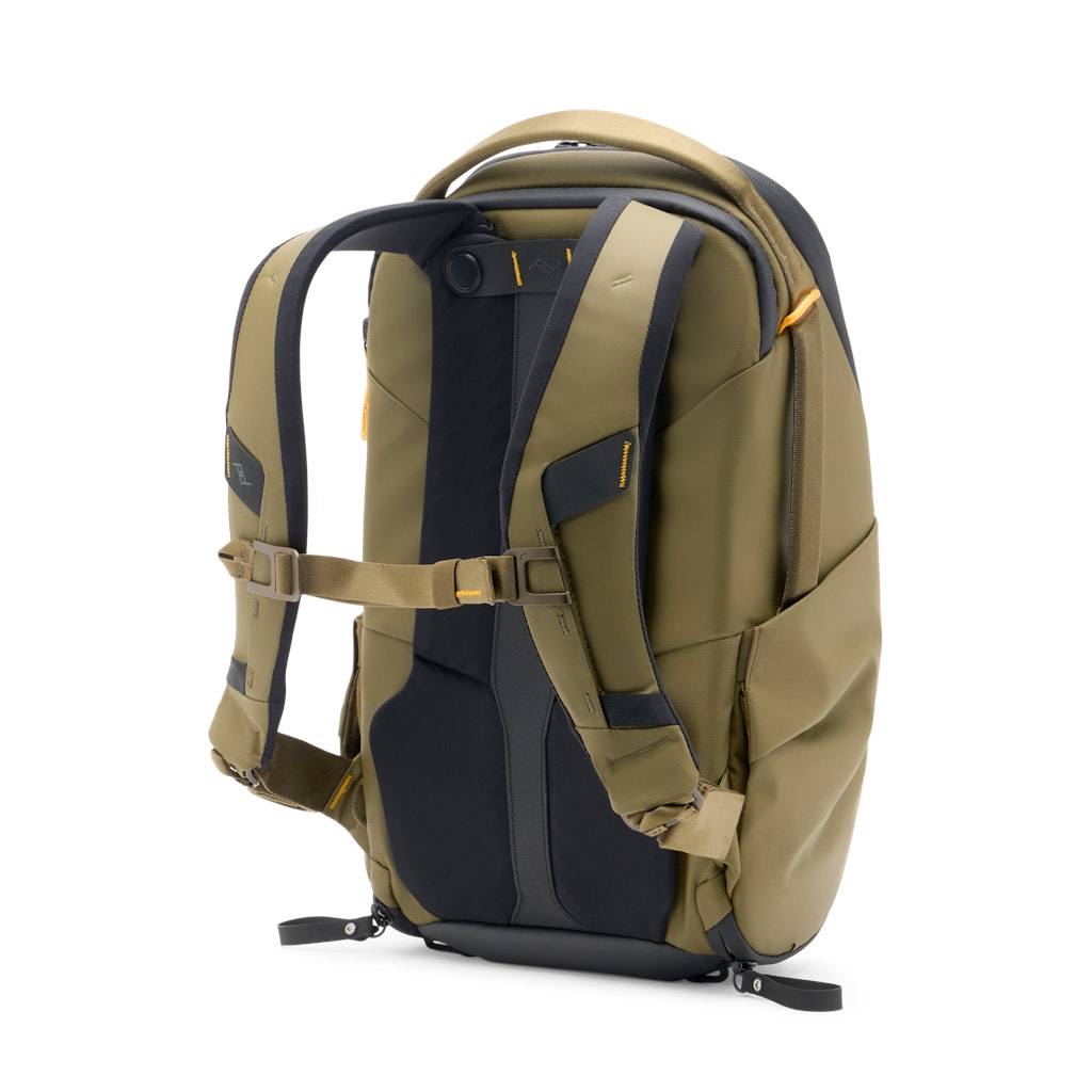 Everyday Backpack Zip 15L - Kelp