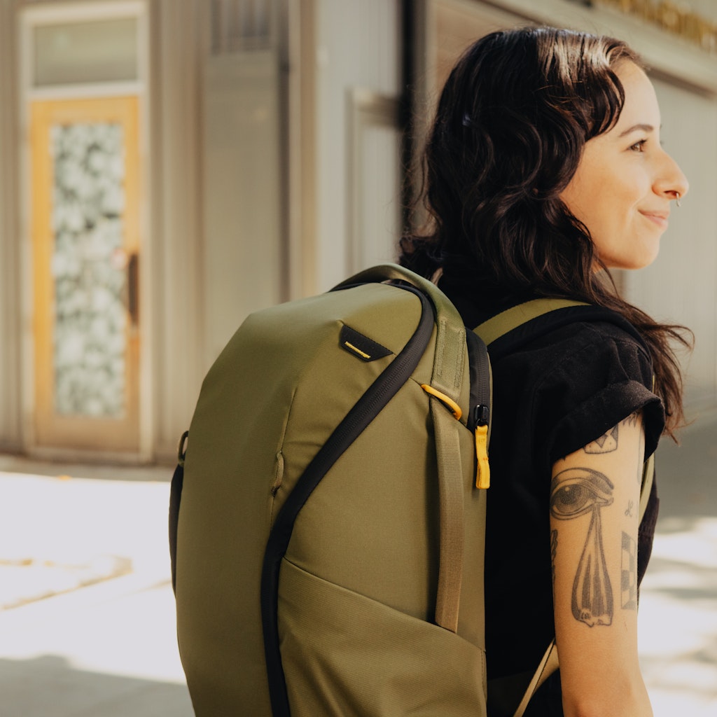 Everyday Backpack Zip 20L - Kelp