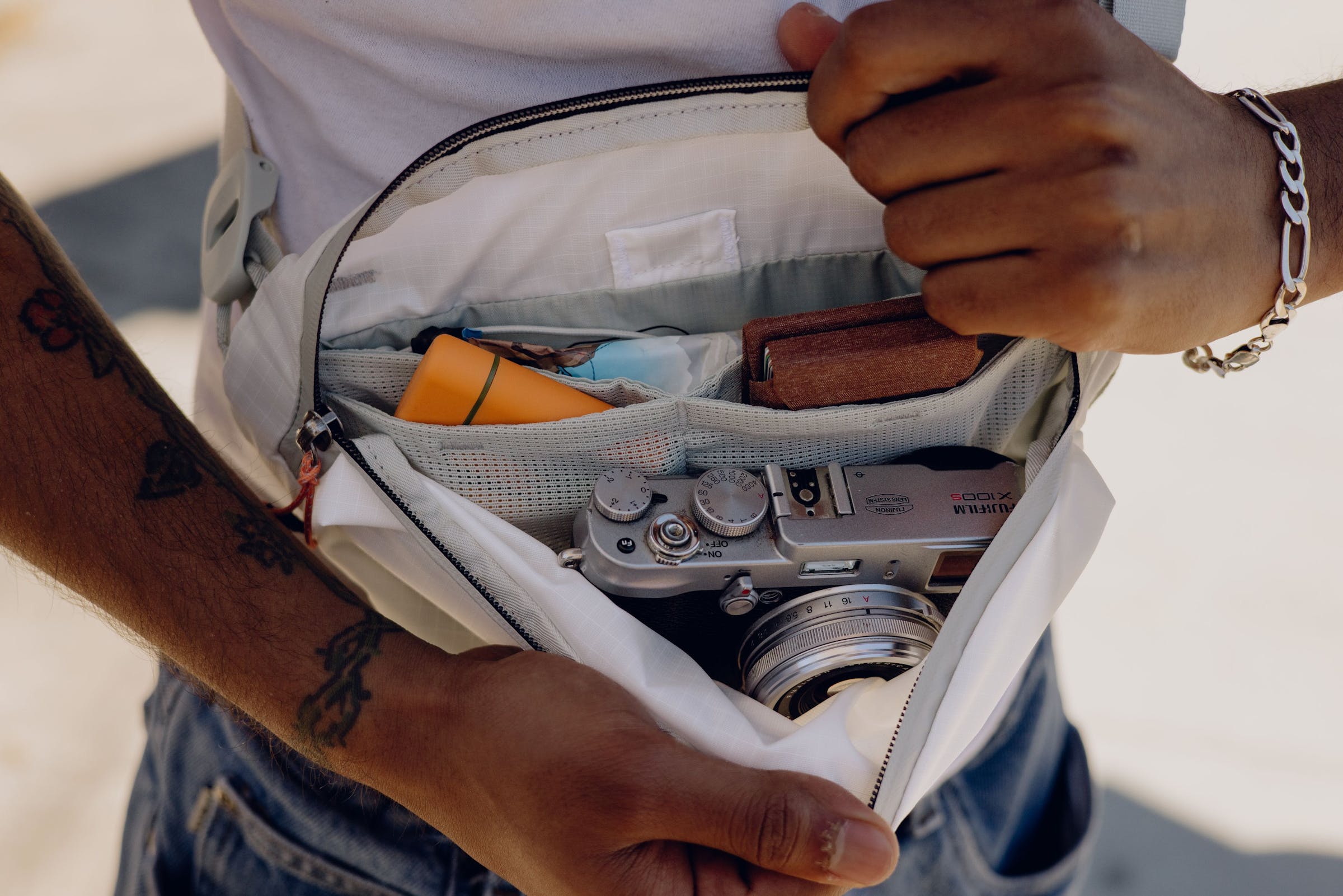 Outdoor Sling 2L Cloud - White