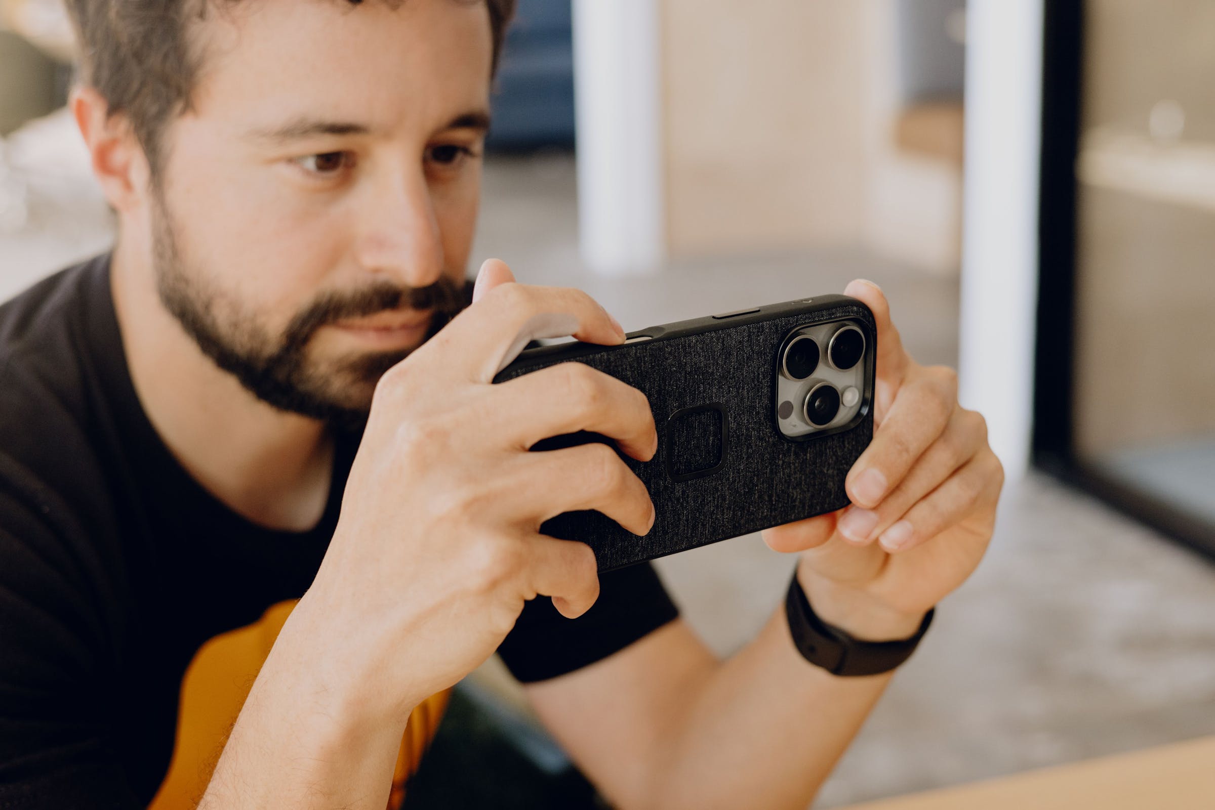 Mobile Everyday Fabric Case iPhone 16 Standard Eclipse
