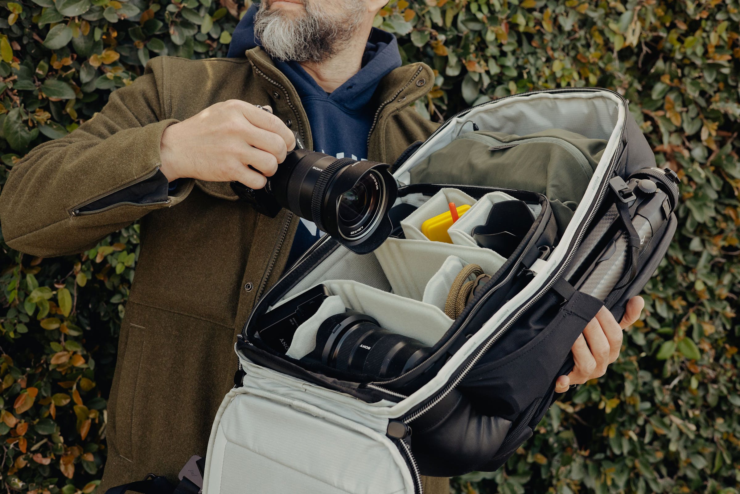 Travel Backpack 2-in-1 40L Black (2 zaini in 1 )
