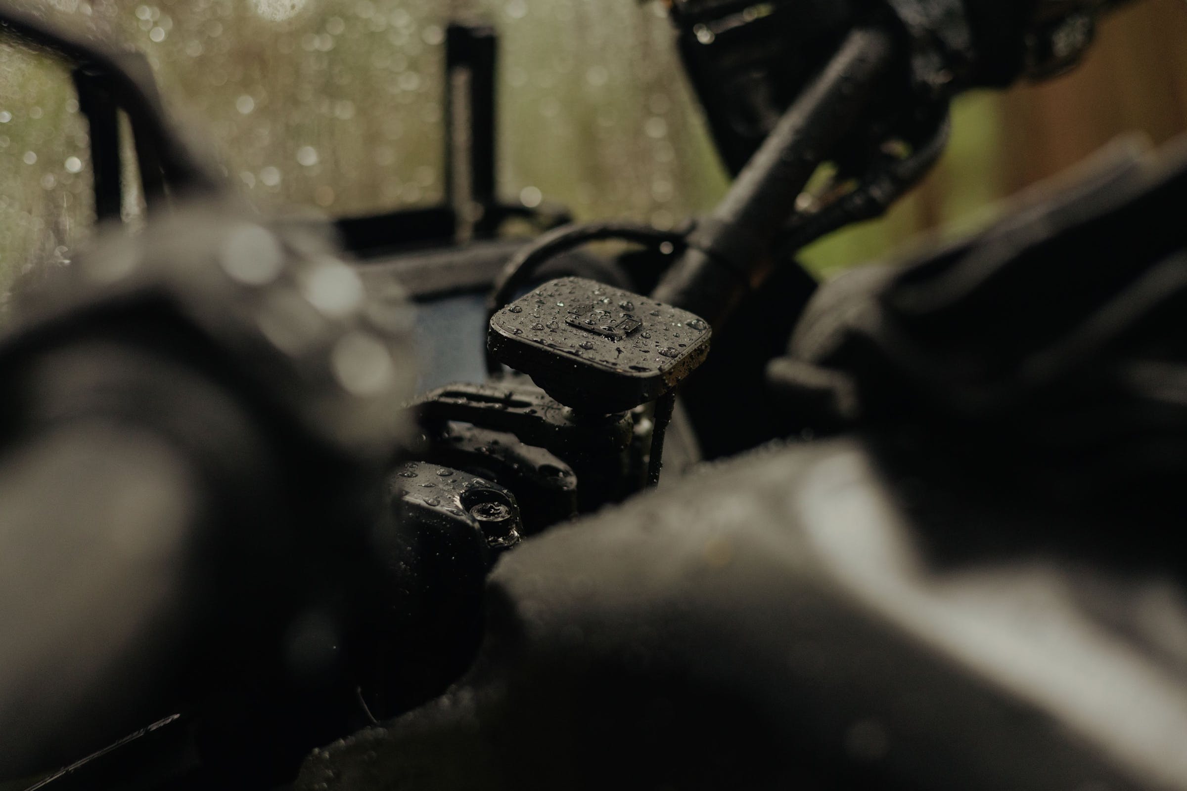 Mobile Motorcycle Mount Bar Mount v2: Charging Black - CON ANTIVIBRAZIONE