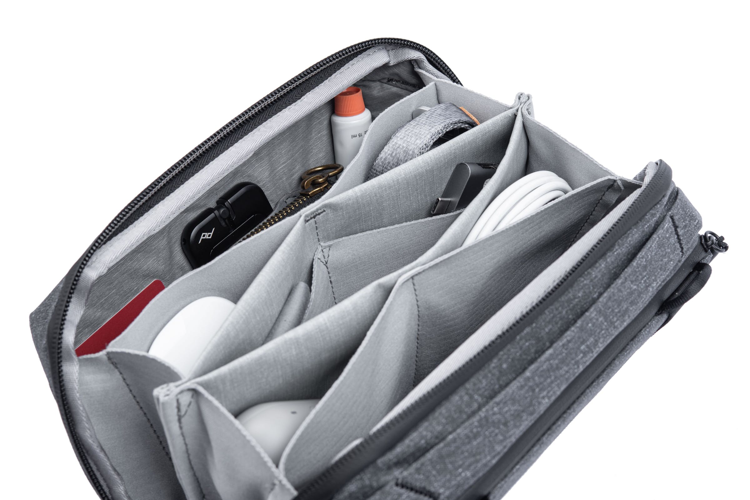Tech Pouch Charcoal - Carbone