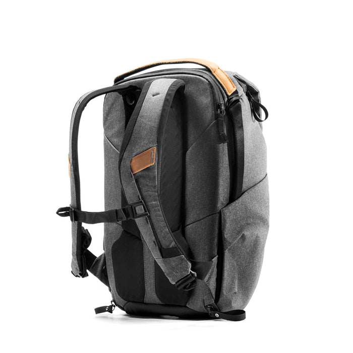 Everyday Backpack 30L v2 // Charcoal - Carbone