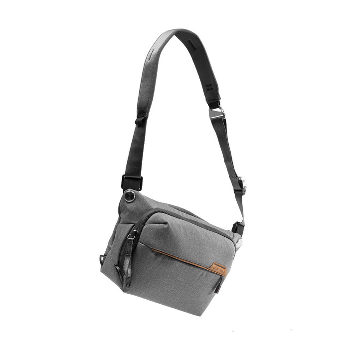 Everyday Sling 10L v2 // Ash 10L