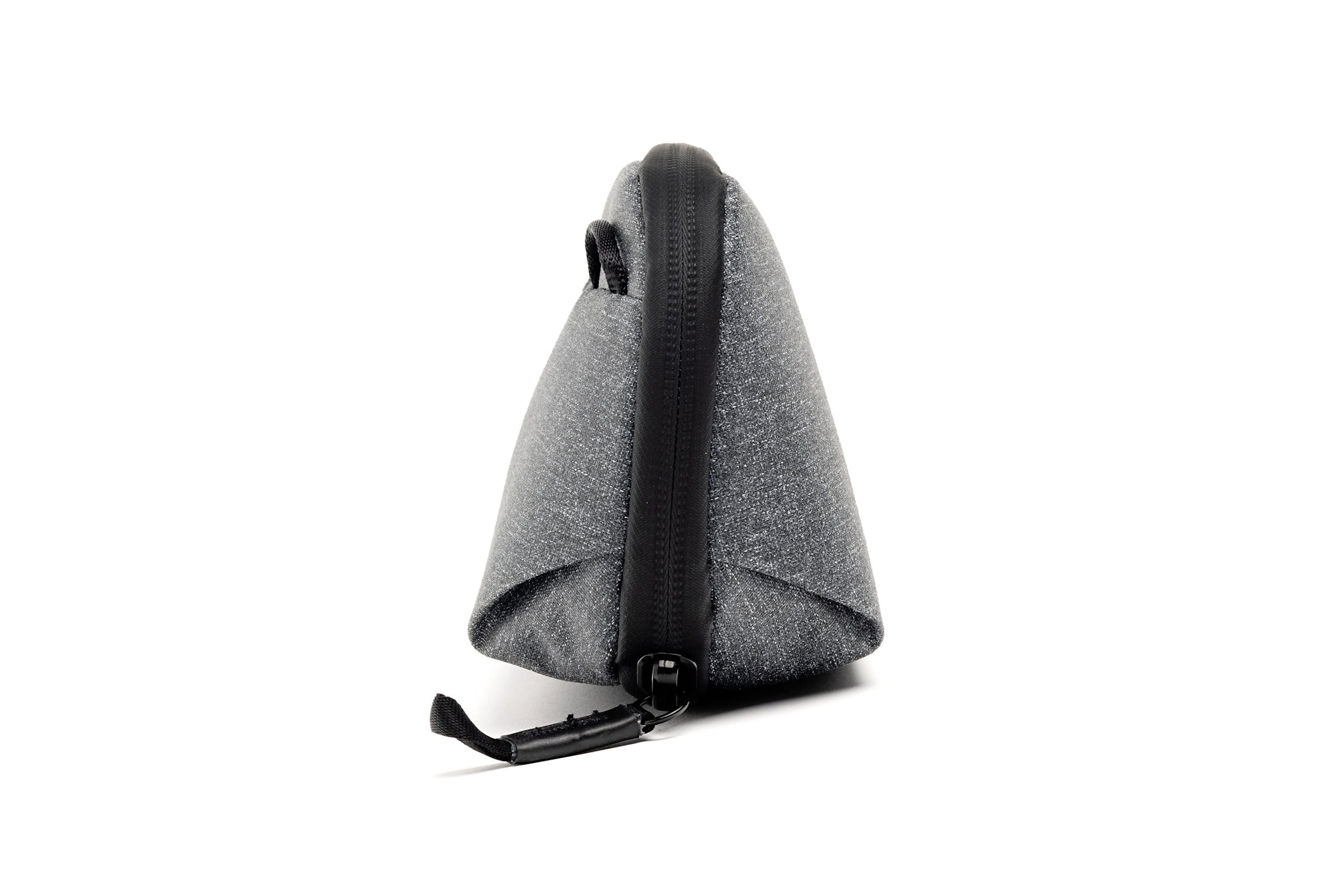Tech Pouch Small Charcoal - Carbone