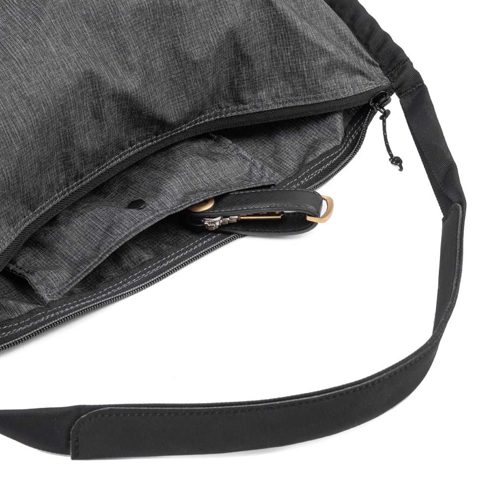 The Field Pouch - Charcoal The Field Pouch - BLACK